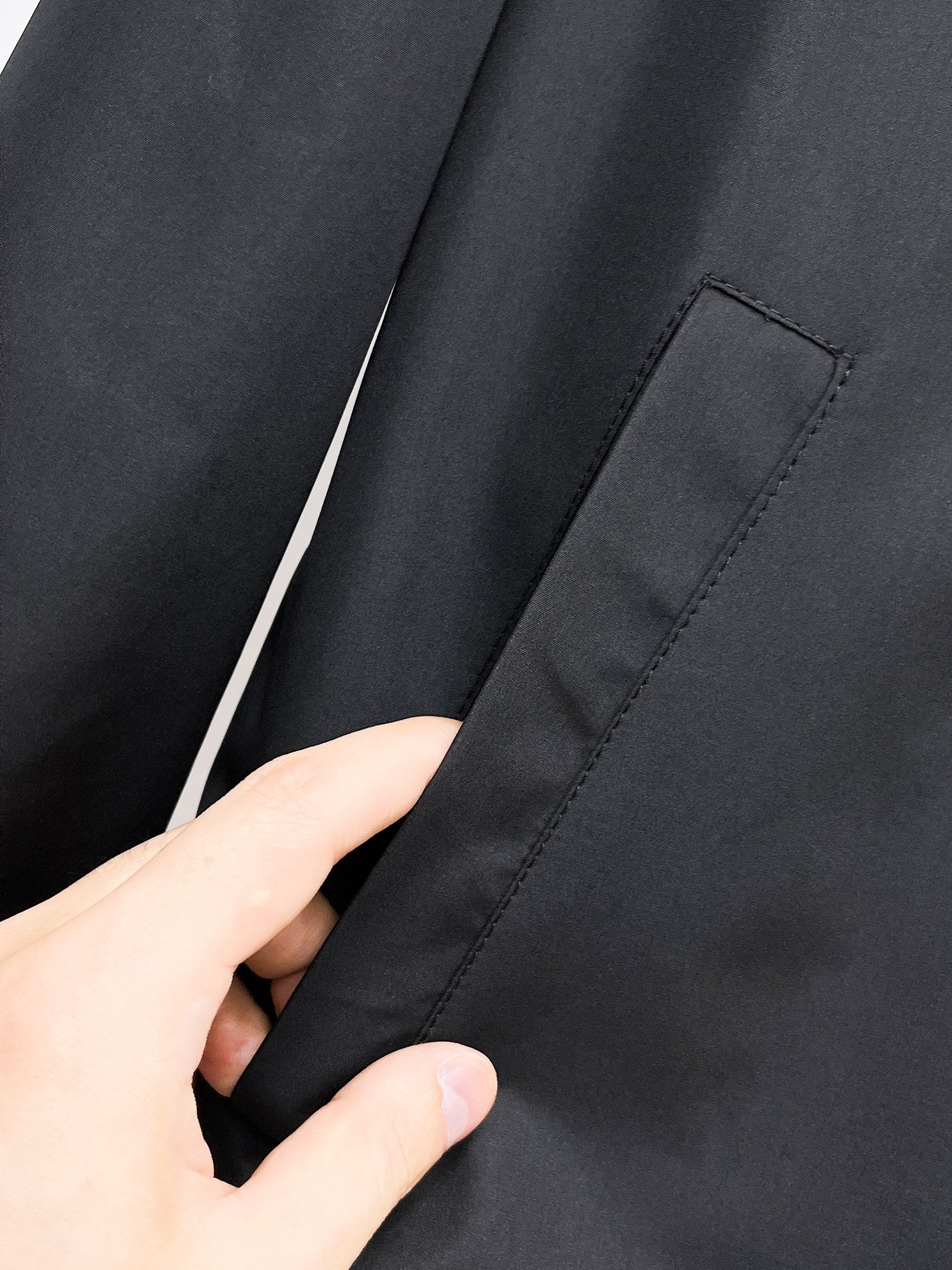 Louis Vuitton 2025SS Men's Jacket - Original Design, Premium Quality 12 i1727607870 1120 0