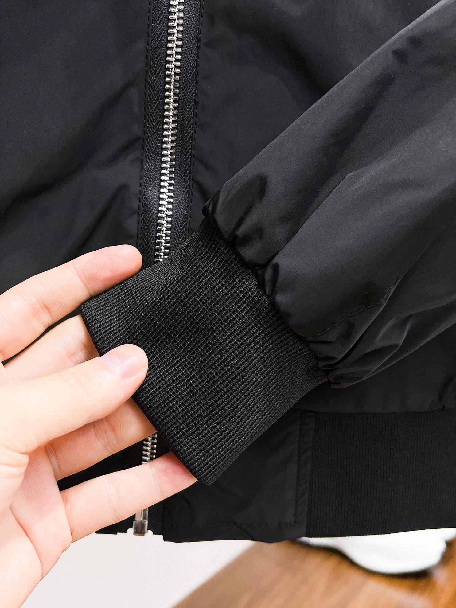 Gucci 2025SS Men's Jacket - High-End, Comfortable, and Stylish Outerwear 13 i1727608089 1101 10