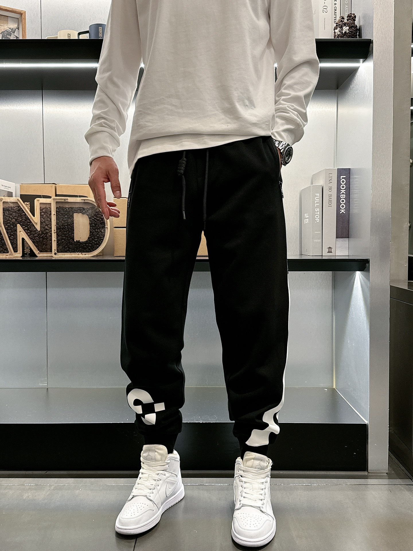 New 2025 Classic Logo Leisure Pants: Custom Fabrics, Great Comfort, Highly Visible - 图片 8