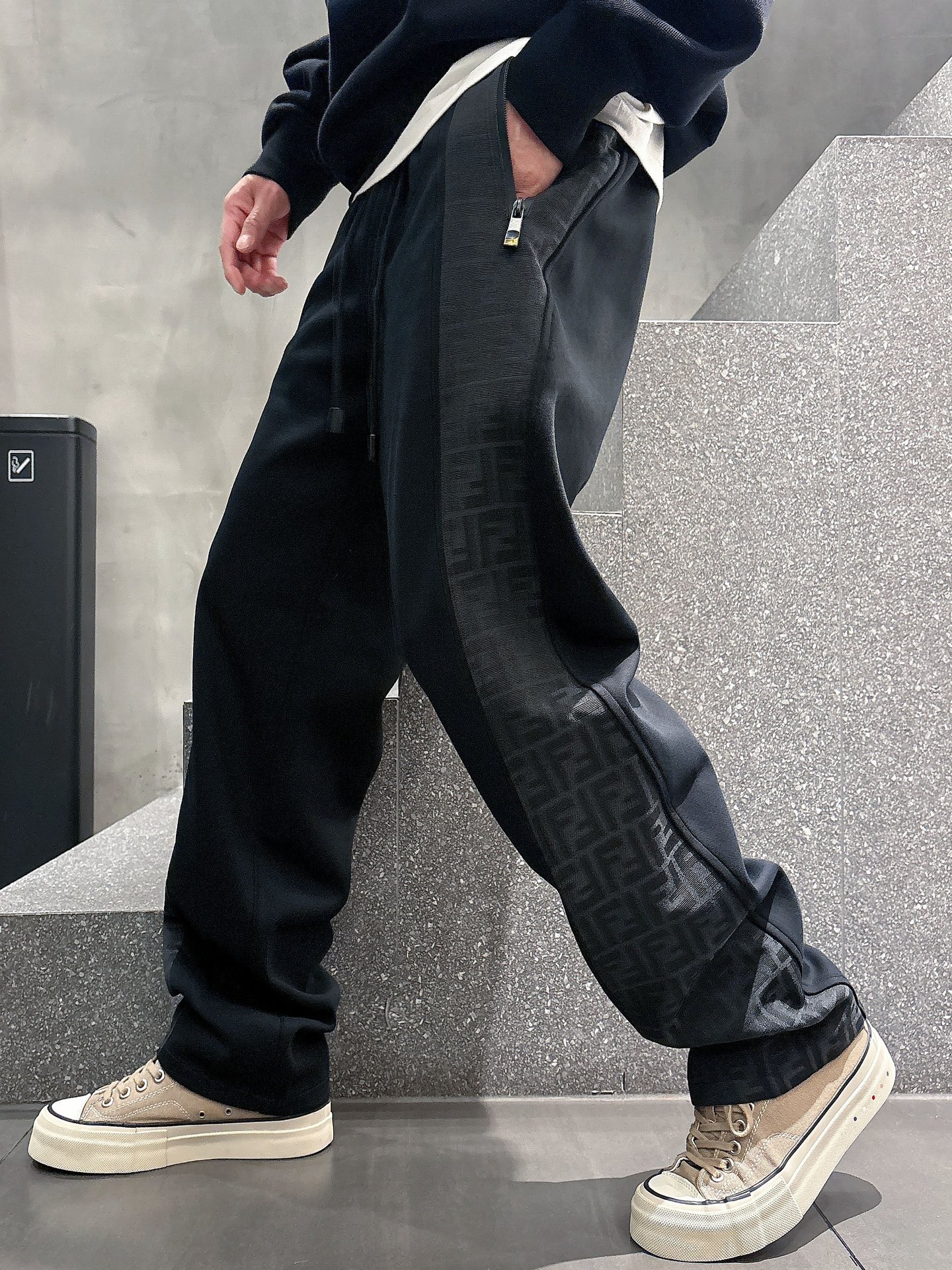 New 2025 Wendy Leisure Pants: Custom Fabrics, Great Comfort, Perfect Size - 图片 1
