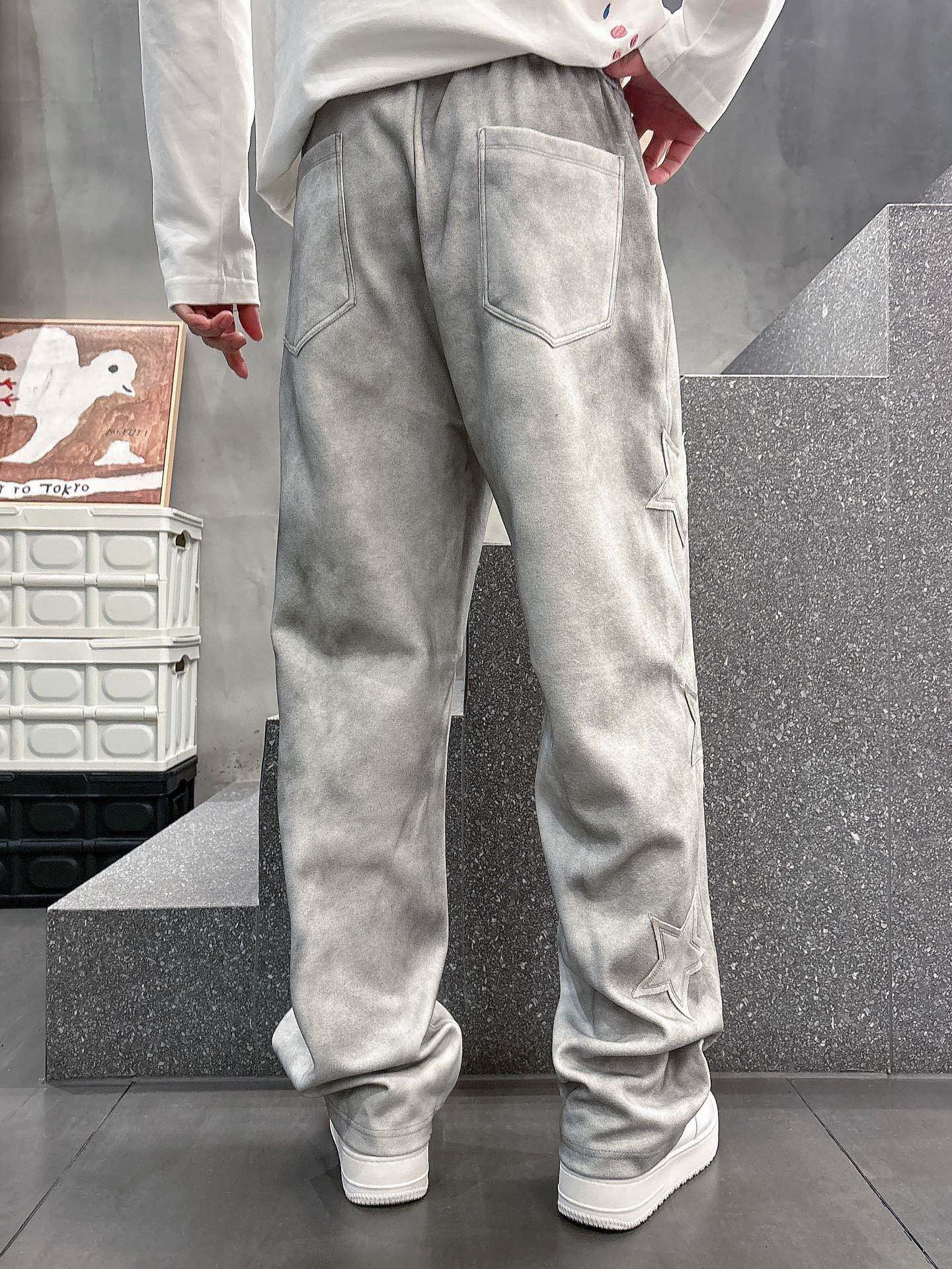 “2025 Spring New Leisure Pants with Classic Logo, Custom Fabrics, and Great Comforts” - 图片 4