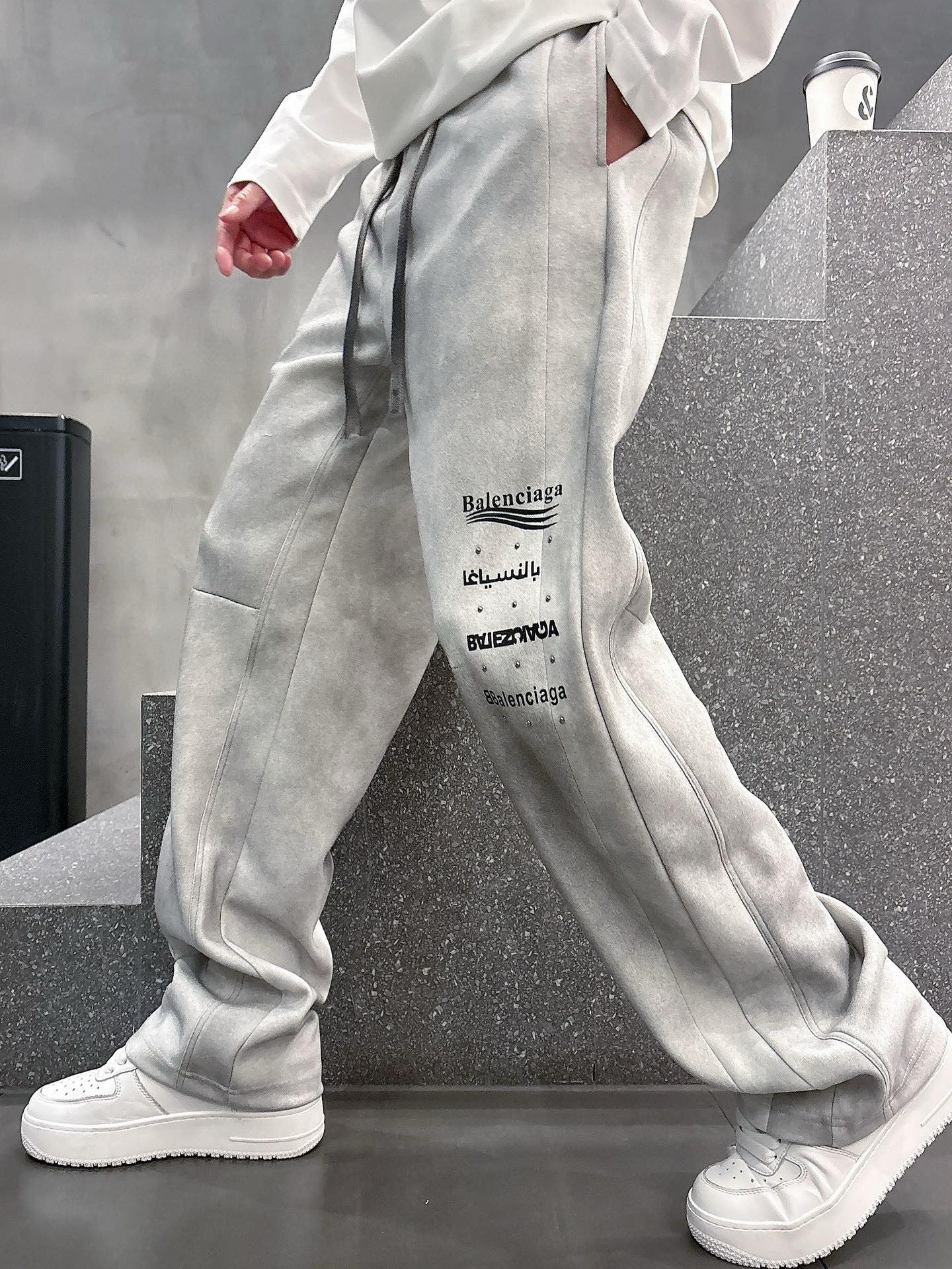 Paris Family Internet Presence: Classic Logo Leisure Pants, Custom Fabrics, Great Comfort, Visibility - 图片 1