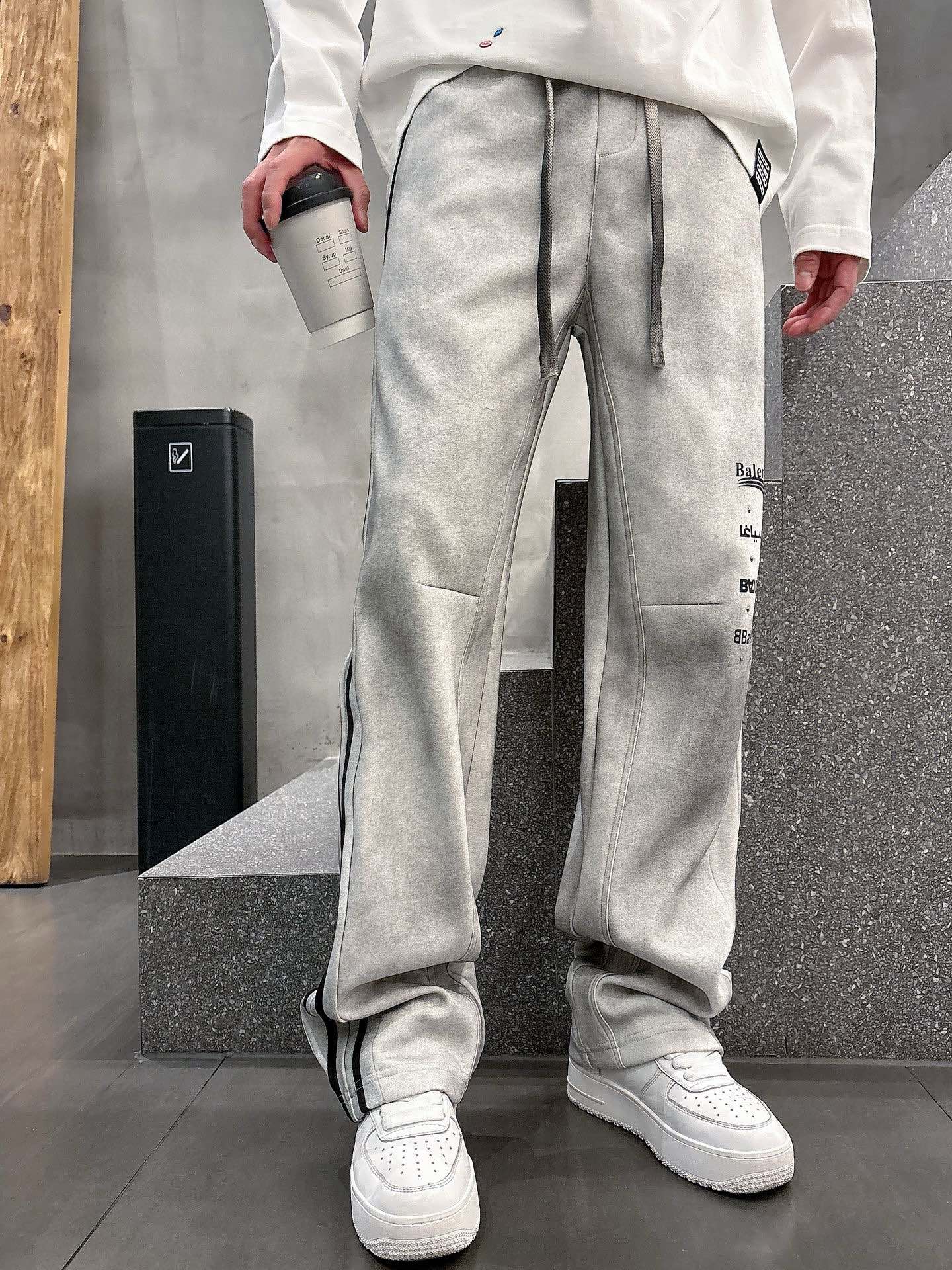 Paris Family Internet Presence: Classic Logo Leisure Pants, Custom Fabrics, Great Comfort, Visibility - 图片 8