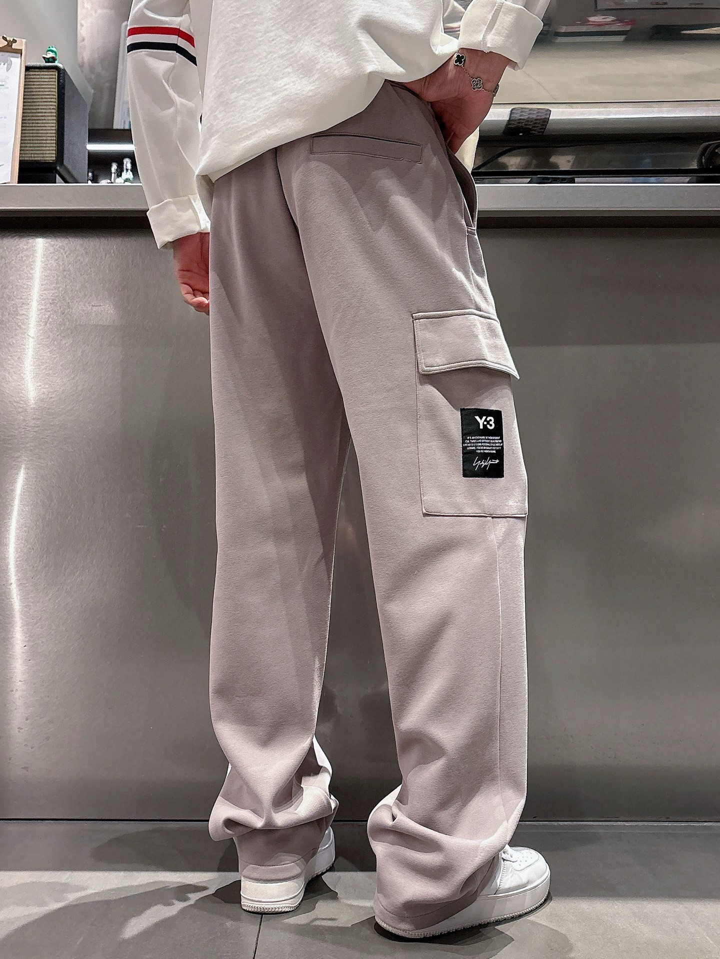 “2025 New Leisure Pants: Classic Logo, Custom Fabrics, Great Comfort. Sizes M-3XL.” - 图片 4