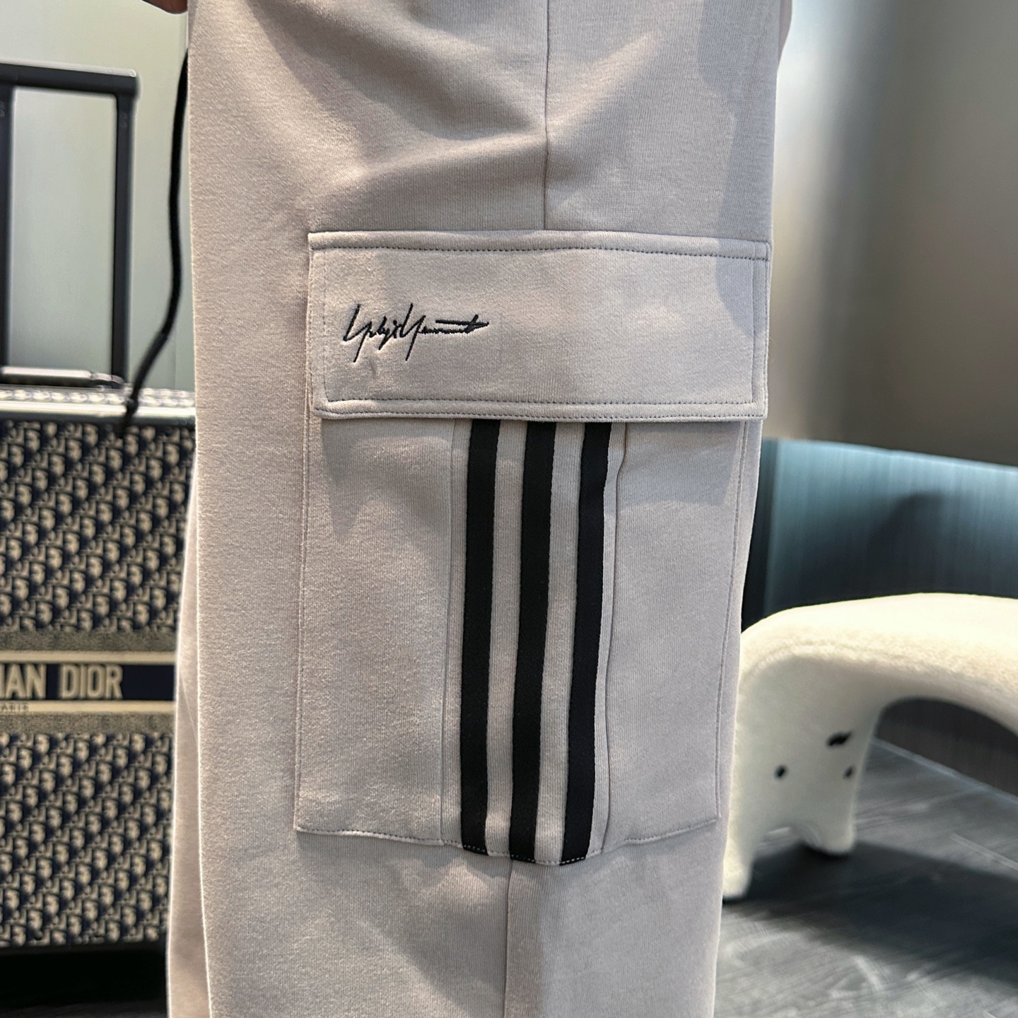 Y-3 Spring 2025 Classic Logo Casual Pants - Supreme Comfort, Iconic Style 8 i1737357769107 668 0 6