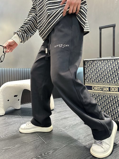 Pantalones Casuales Givenchy Primavera 2025 - Comodidad y Estilo Clásico 1 Pantalones Casuales Givenchy Primavera 2025 - Comodidad y Estilo Clásico