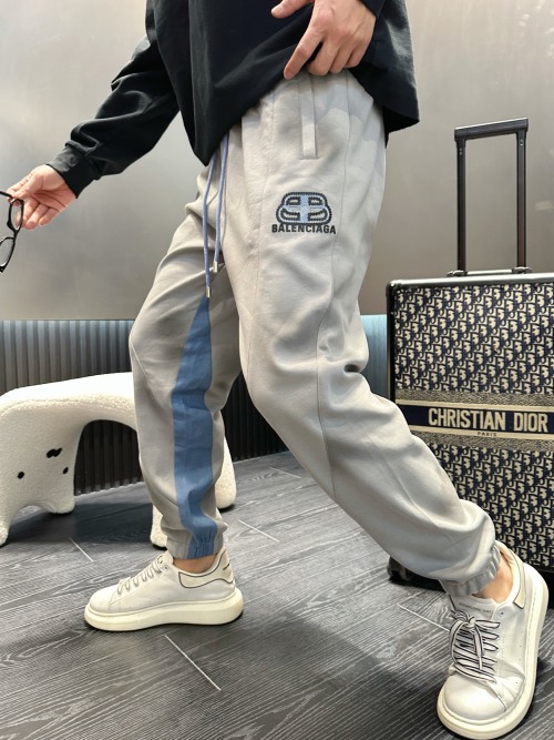 Balenciaga Men's Spring 2025 Classic Logo Casual Pants - Ultimate Comfort 1 Balenciaga Men's Spring 2025 Classic Logo Casual Pants - Ultimate Comfort