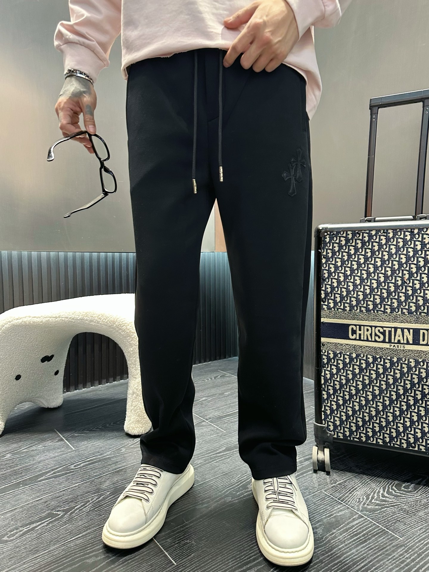 Chrome Hearts 2025 New Spring Black Casual Pants with Classic Logo 3 i1737955214003 438 0 1