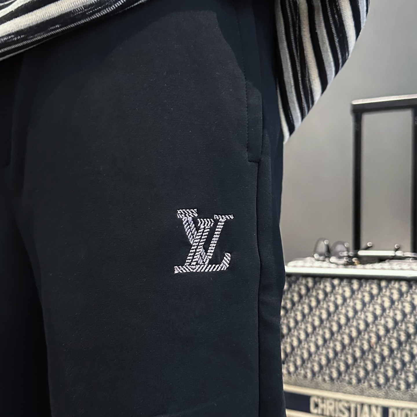 Louis Vuitton Men's Black Casual Pants with Classic Logo, Spring 2025 8 i1737965629573 1948 0 6