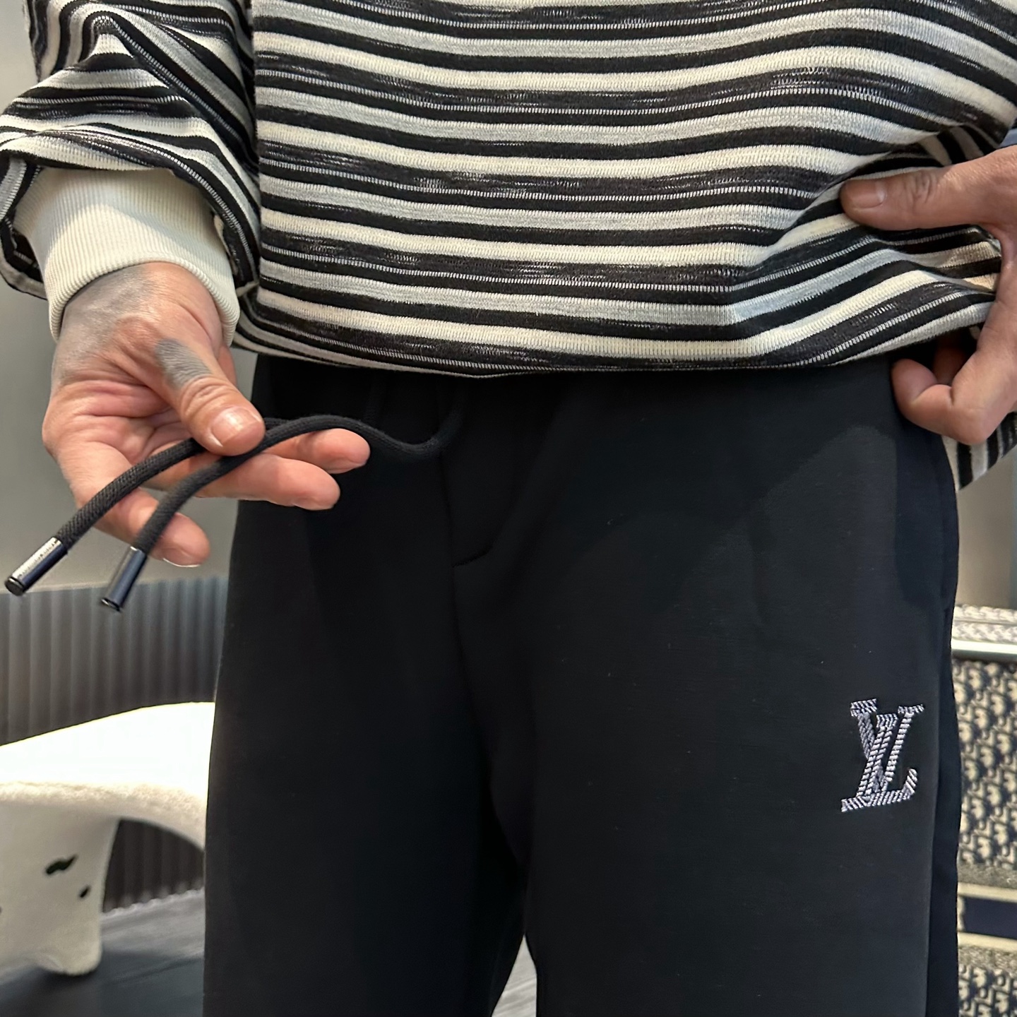 Louis Vuitton Men's Black Casual Pants with Classic Logo, Spring 2025 7 i1737965629573 714 0 5