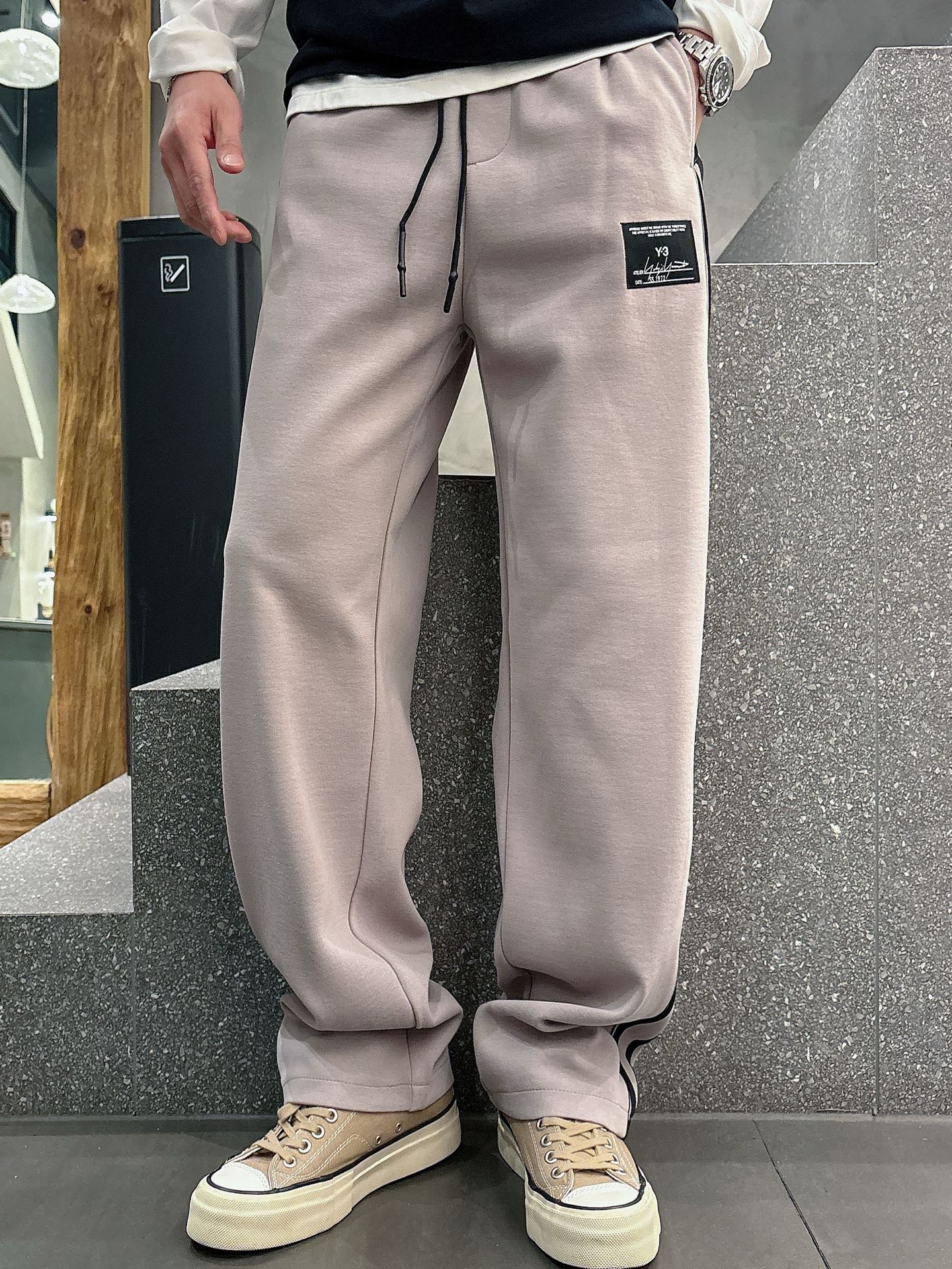 “2025 New Classic Logo Leisure Pants: Custom Fabrics, Great Comfort, Highly Visible” - 图片 7