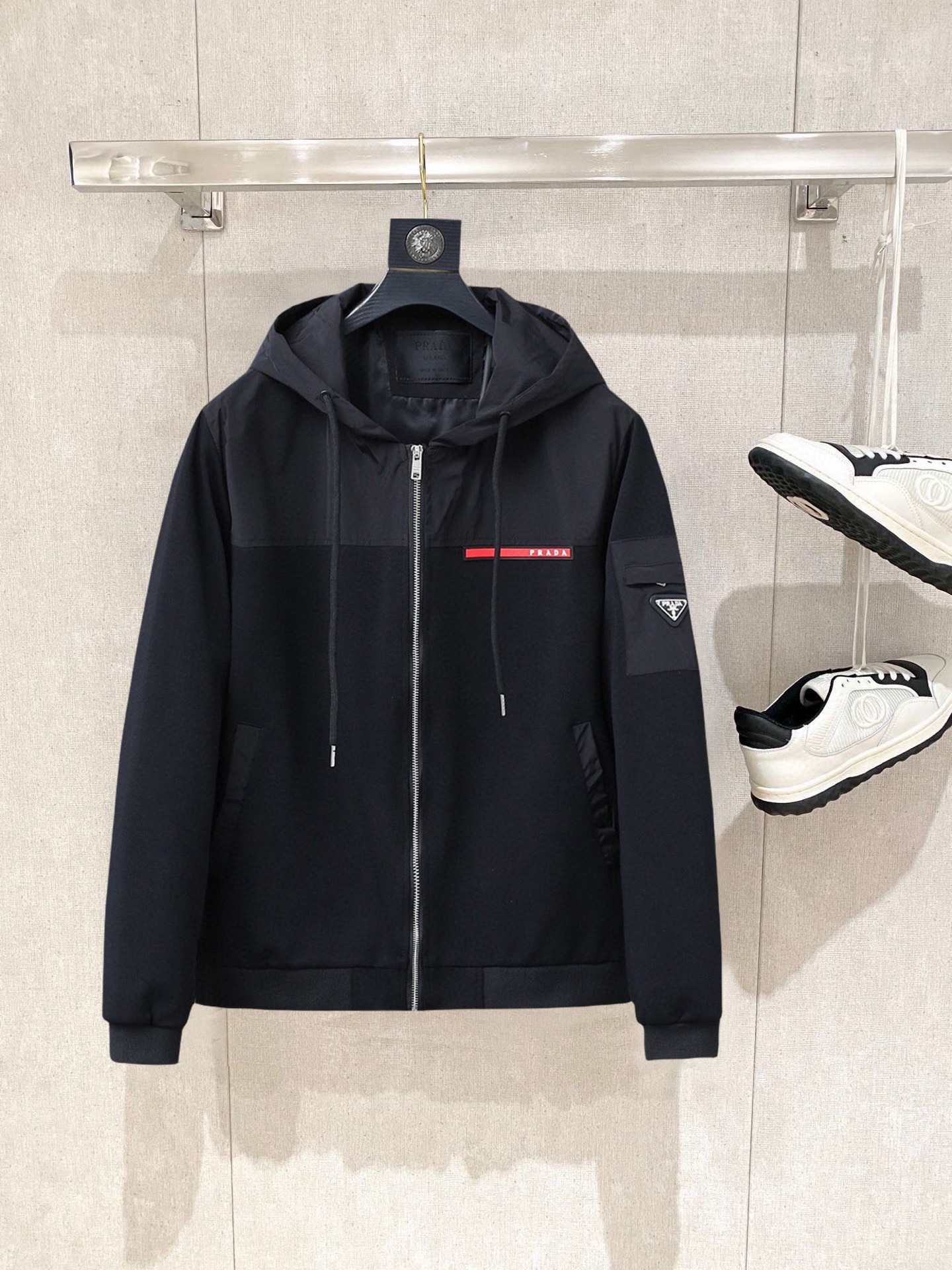 _dEx9sipJs-SA-n-1jNqcP-vN-SSncq9lGSWR0Ww