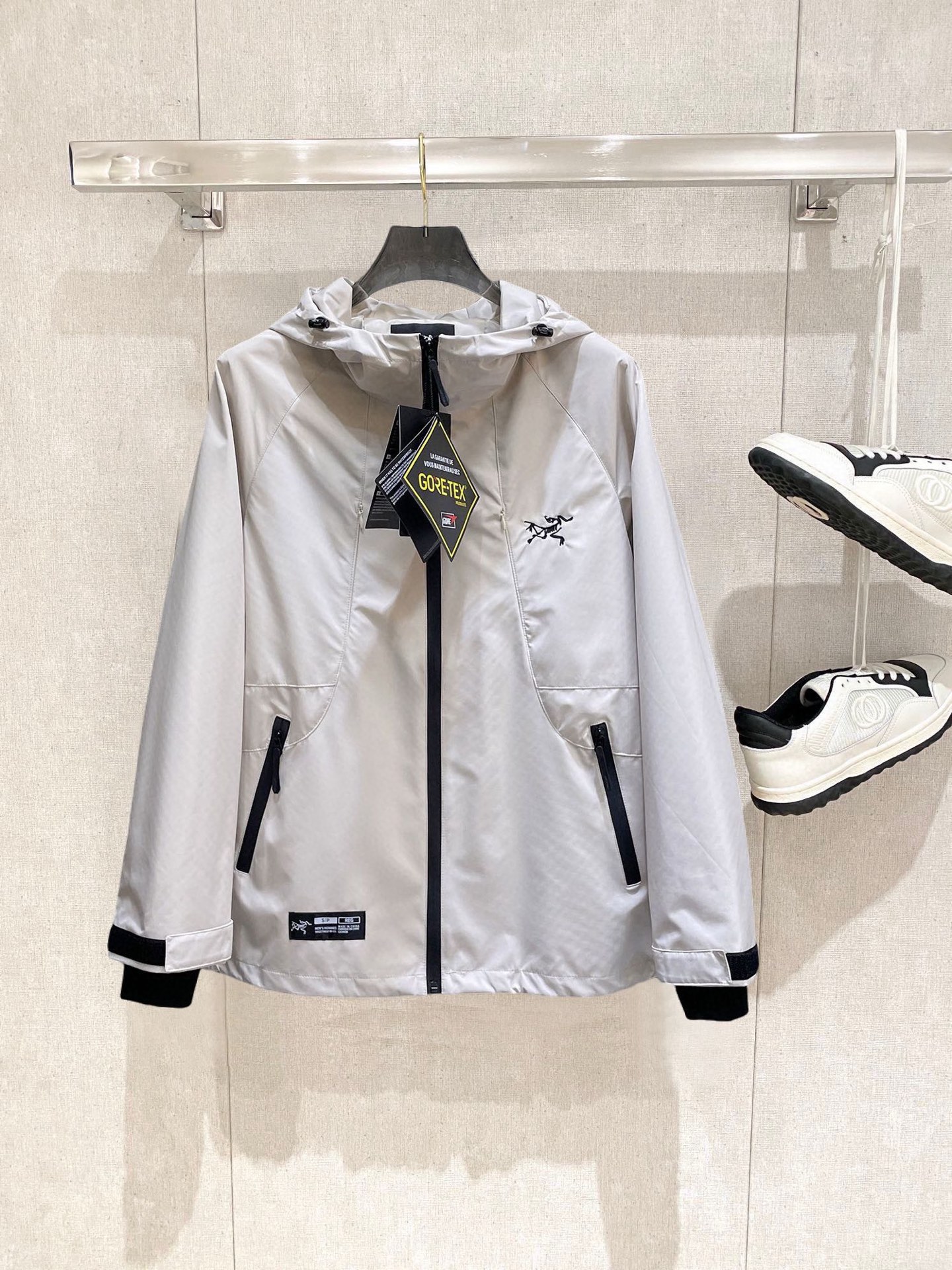 _daN9s1Q44CPvTLpicZ1d6x_7OOqaF4-HaZXxSkQ