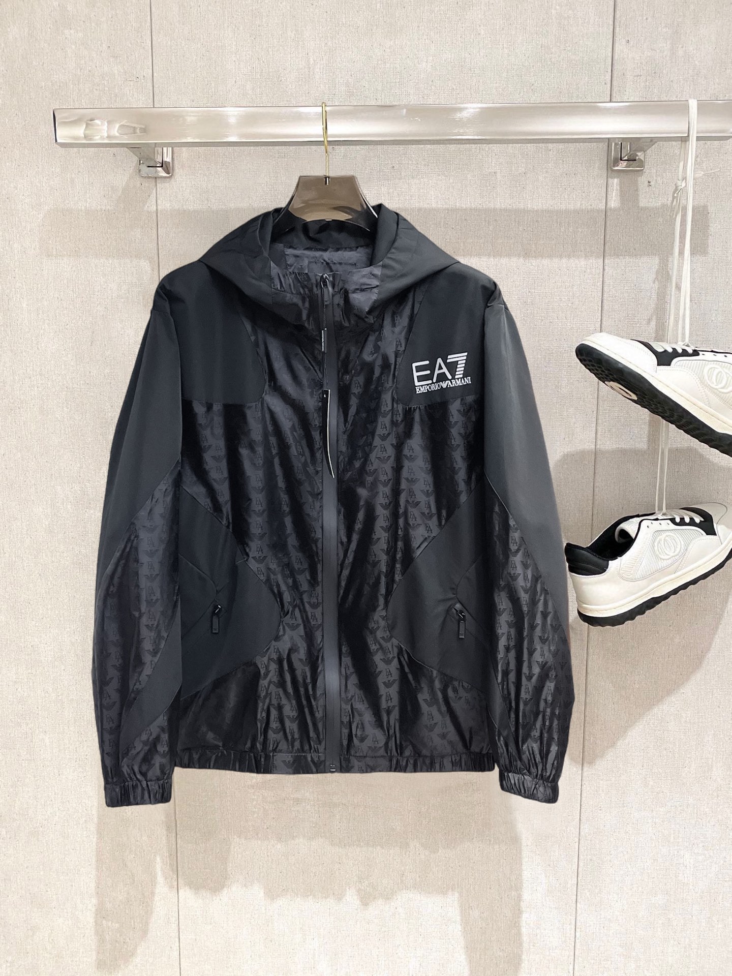 _dvA9sl0l4iK1wrW2EnlzROIKNGcmdv4WRHrFaoA