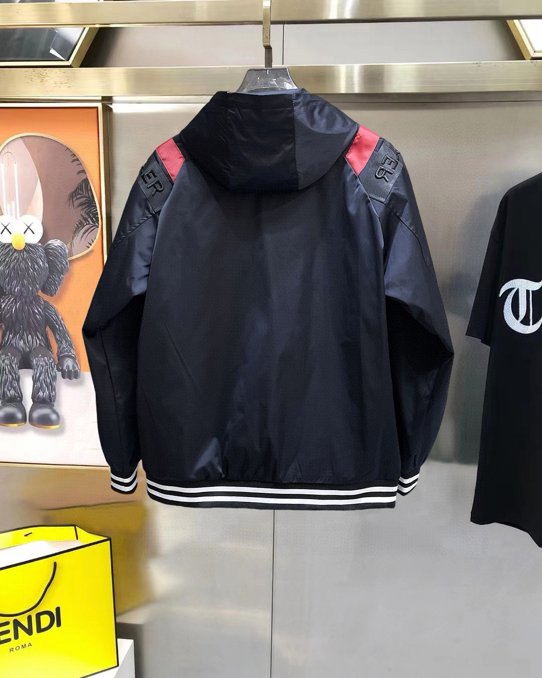 Moncler 2025SS Men's Spring Jacket: Breathable, Comfortable, High-Quality 3 i1739015154649 6102 0 13