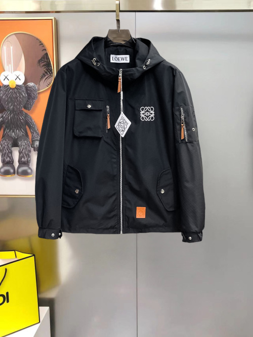 Loewe Chaqueta Ligera para Hombre - Colección Primavera 2025, Diseño Exclusivo 1 Loewe Chaqueta Ligera para Hombre - Colección Primavera 2025, Diseño Exclusivo