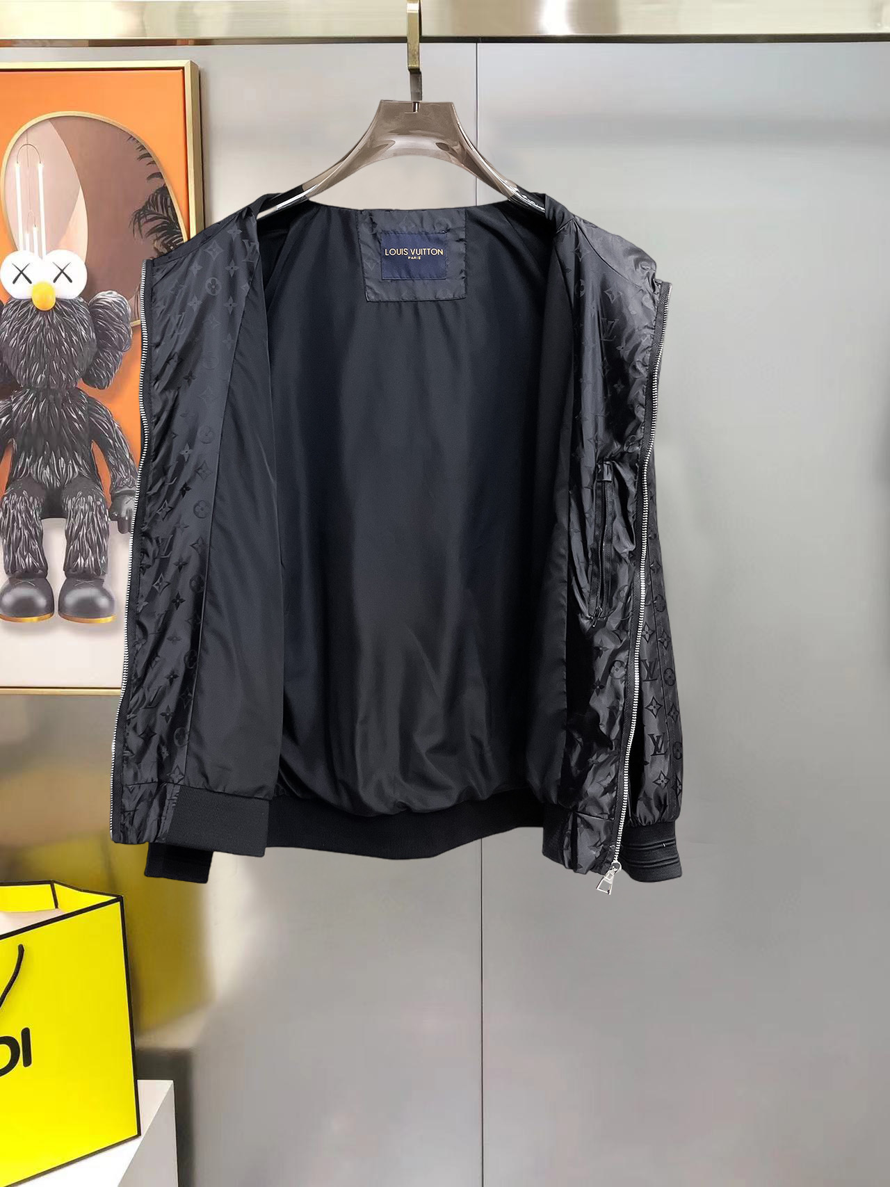 Louis Vuitton 2025SS New Men's Jacket, High-End Fabric, Comfortable to Wear 4 i1739016206455 4088 0 11