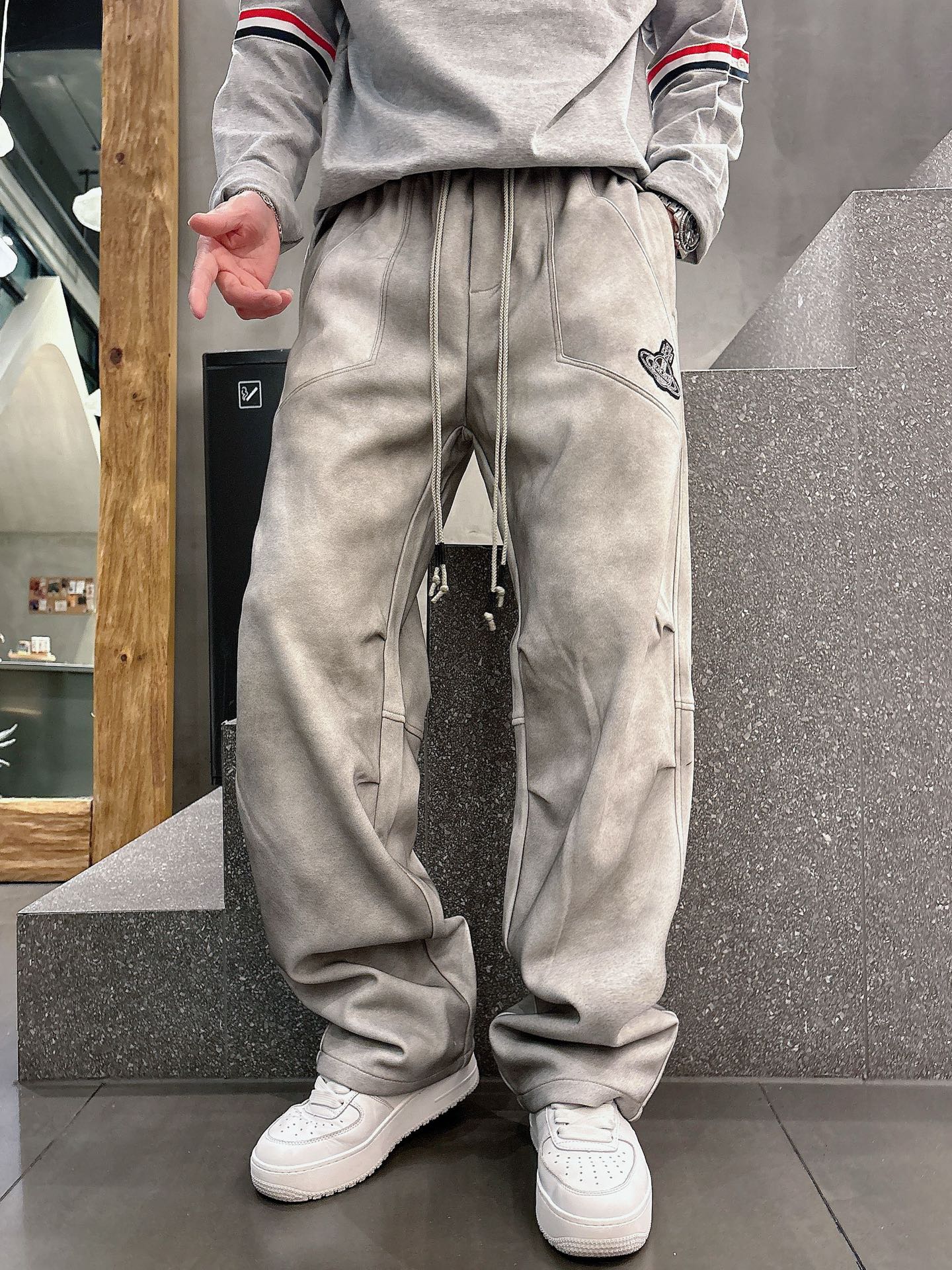 “2025 Spring New Queen of the West Leisure Pants: Custom Fabrics, Great Comfort, Perfect Size” - 图片 2