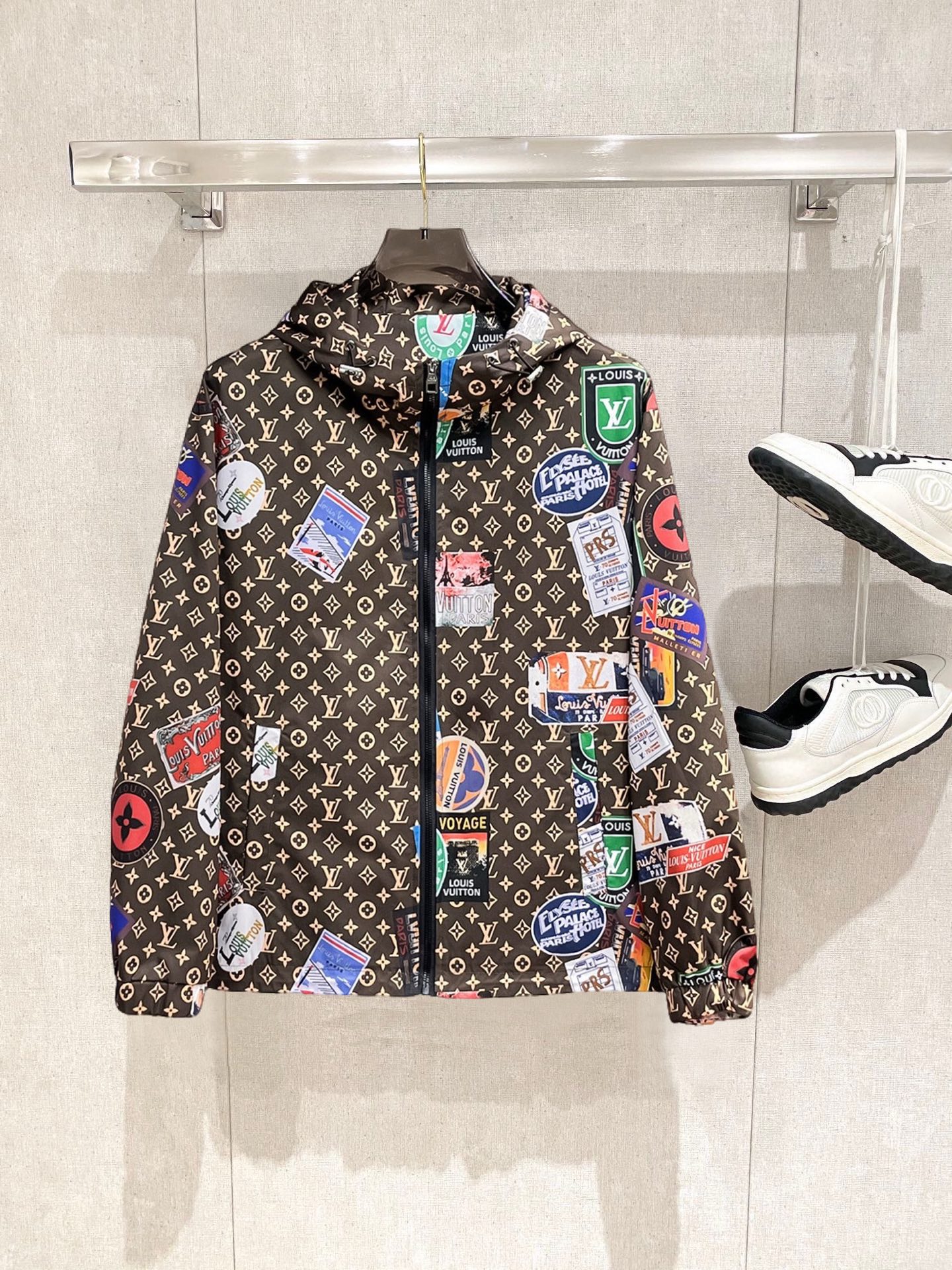 _dhV9sx7RDYuwsCssHemWVYjmOeyxMVb66qvDDAg