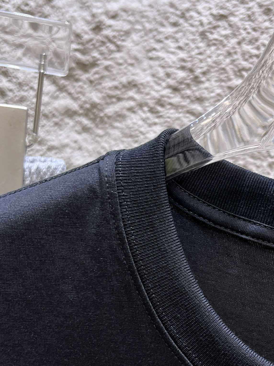 “New Summer T-Shirts with Original Fabric Technology and Custom Hardware” - 图片 5