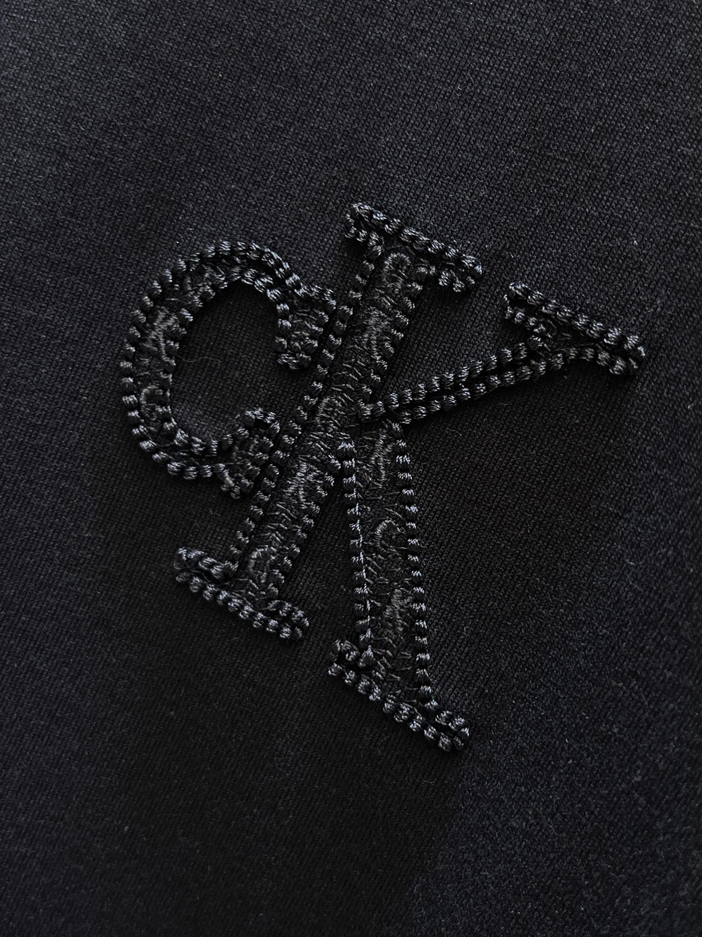 “New Summer T-Shirts with Original Fabric Technology and Custom Hardware” - 图片 4