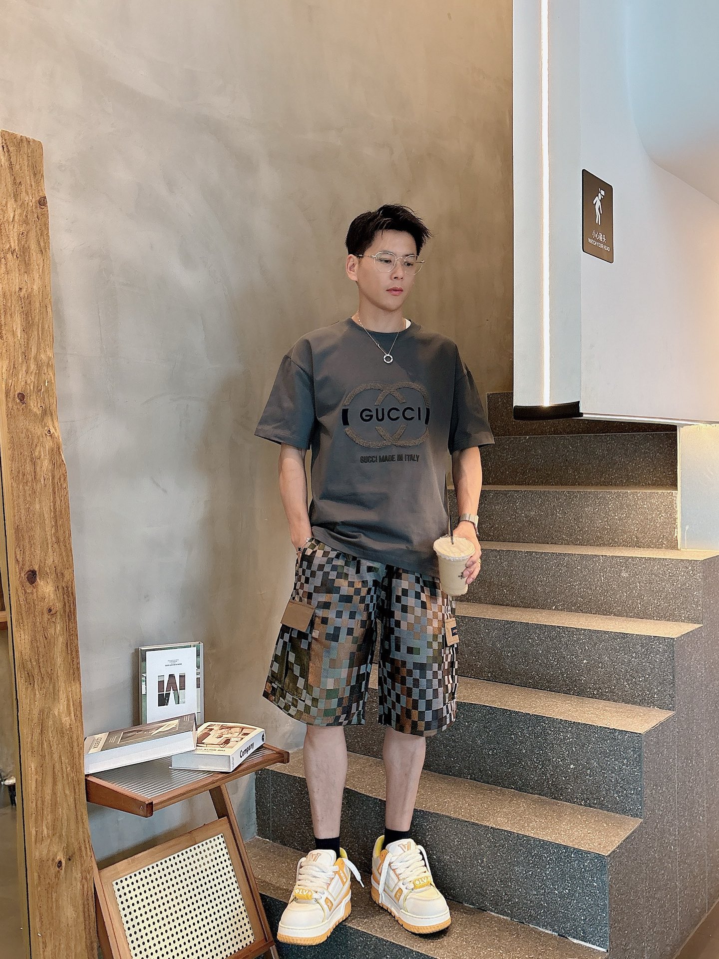 LV  三标齐全    2026夏季新款男士休闲短裤，高级定制面料透气面料 透气弹力舒适度极高，细节无可