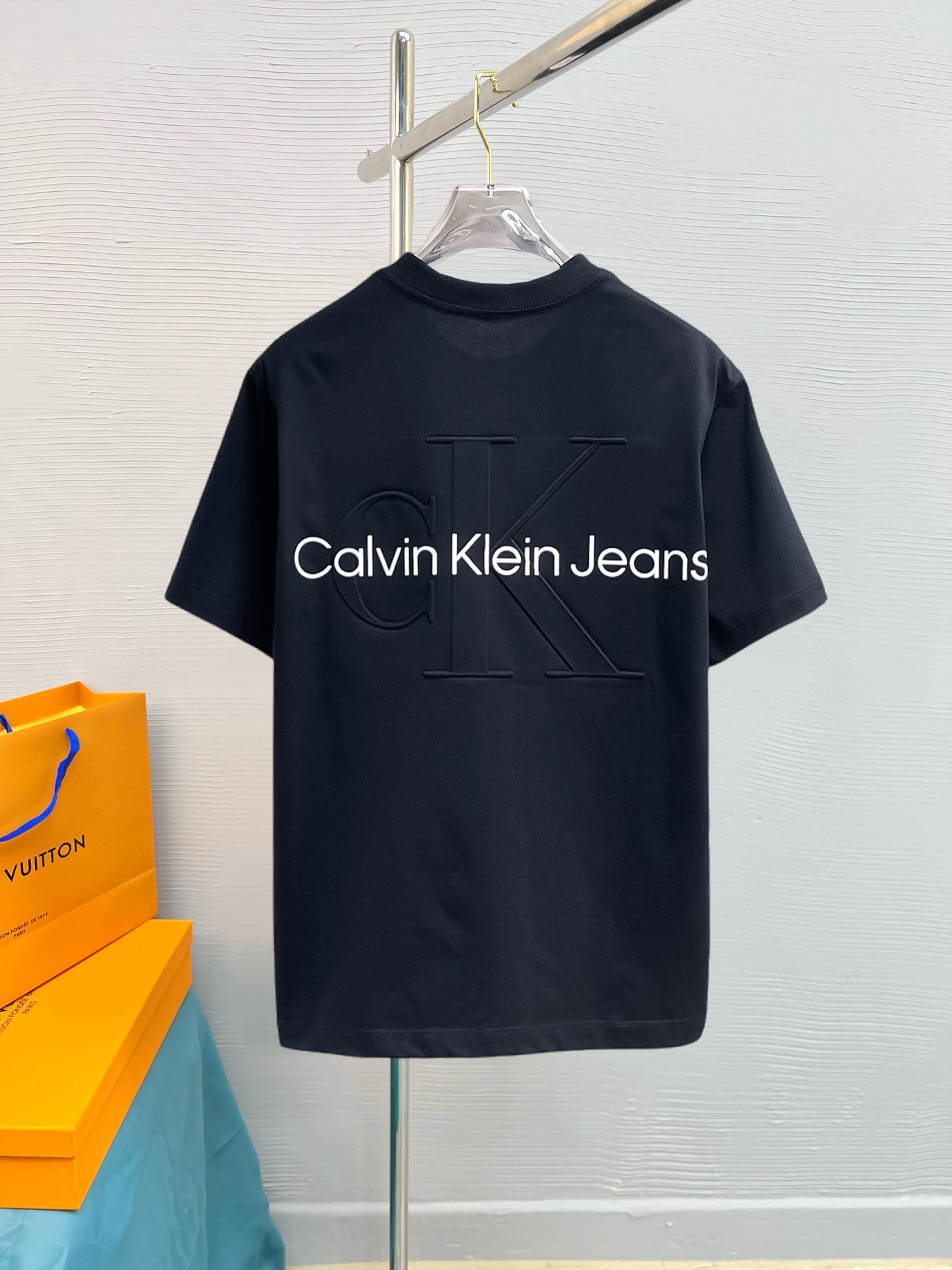 New Summer T-Shirts with Original Fabric Technology and Custom Hardware – High Quality! - 图片 2