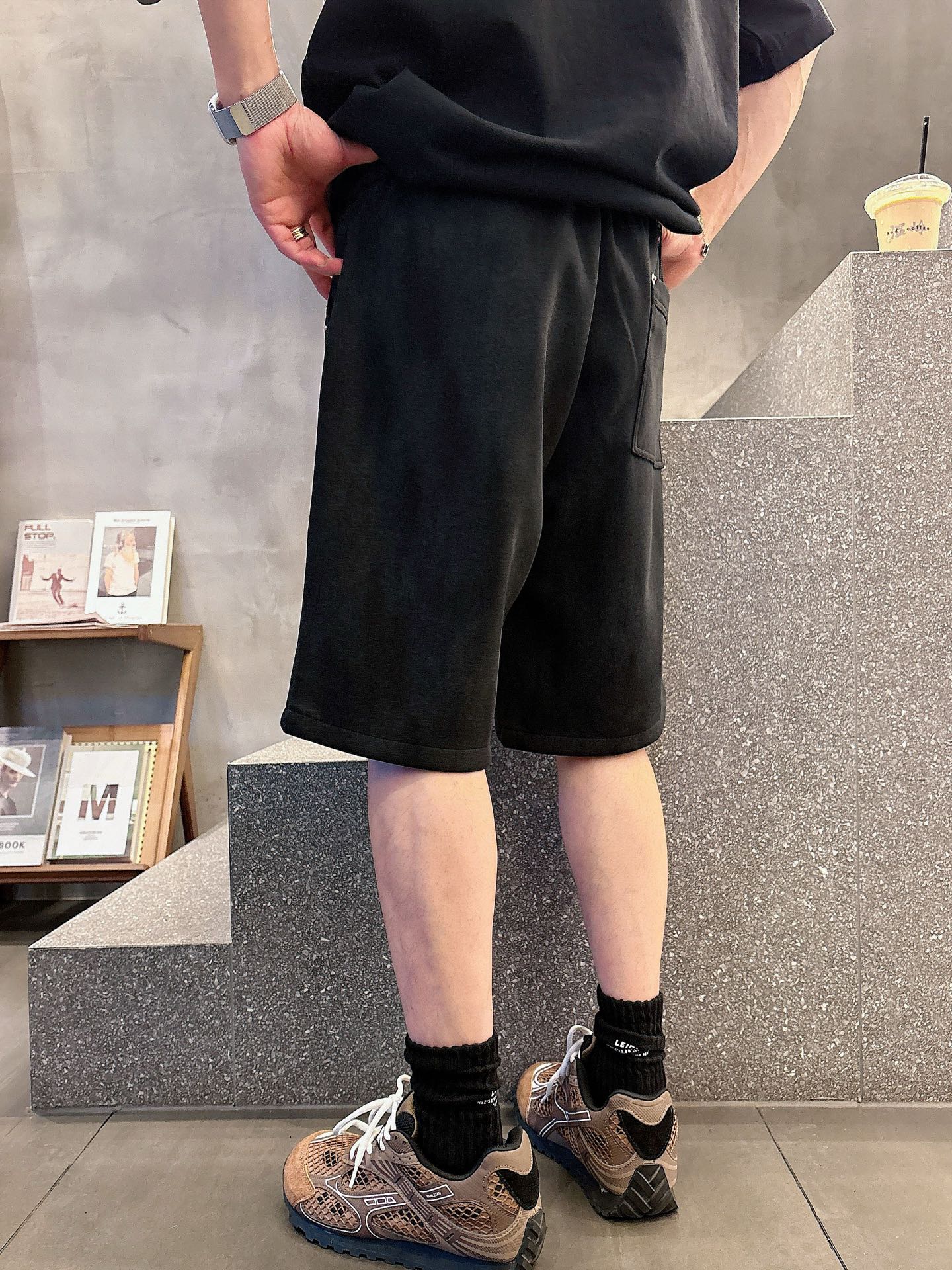 巴黎世家   三标齐全 2026夏季新款男士休闲短裤，高级定制面料透气面料 透气弹力舒适度极高，细节无可