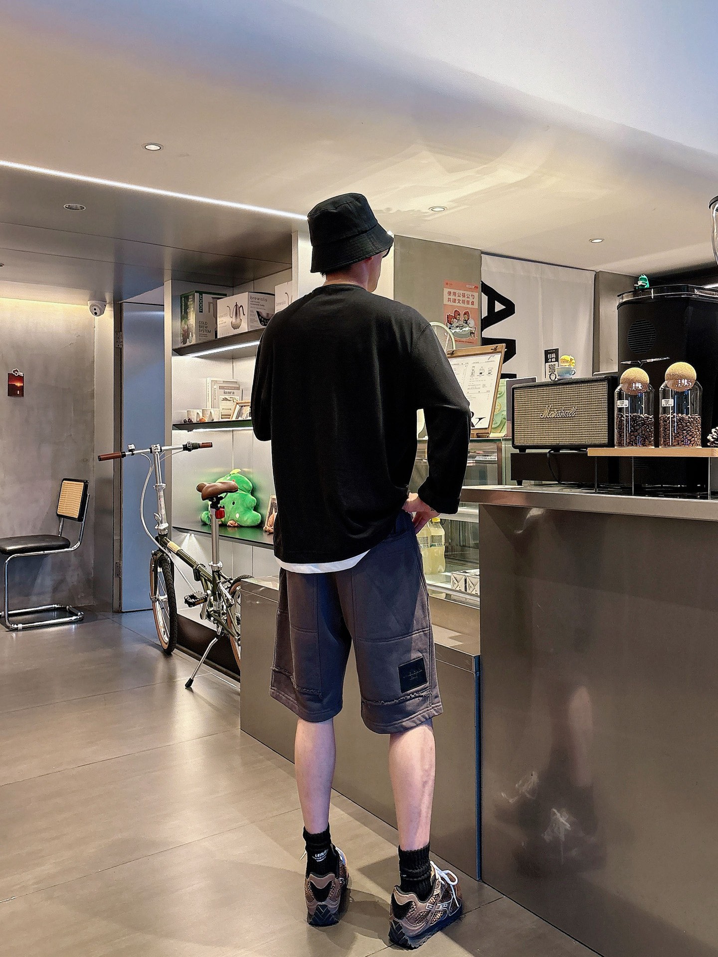 巴黎世家   三标齐全 2026夏季新款男士休闲短裤，高级定制面料透气面料 透气弹力舒适度极高，细节无可