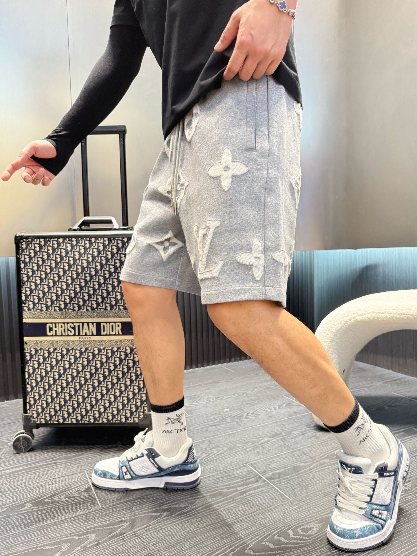 Louis Vuitton 2025 Summer Men's Casual Shorts - Breathable & Comfortable 2 i1749049369272 8042 0 0