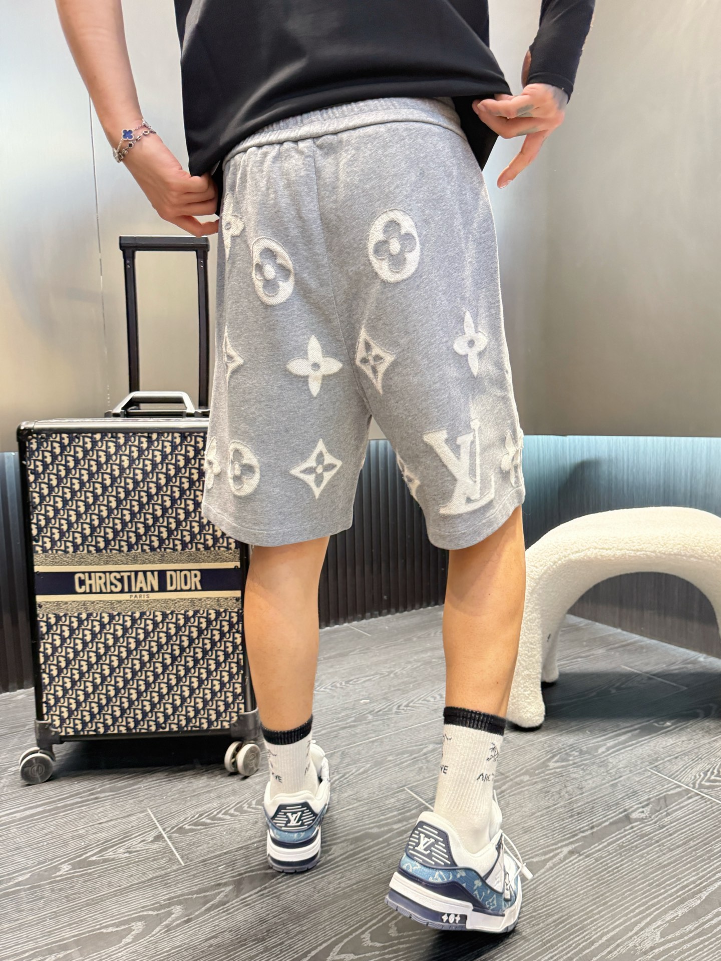 Louis Vuitton 2025 Summer Men's Casual Shorts - Breathable & Comfortable 5 i1749049371197 7375 0 3