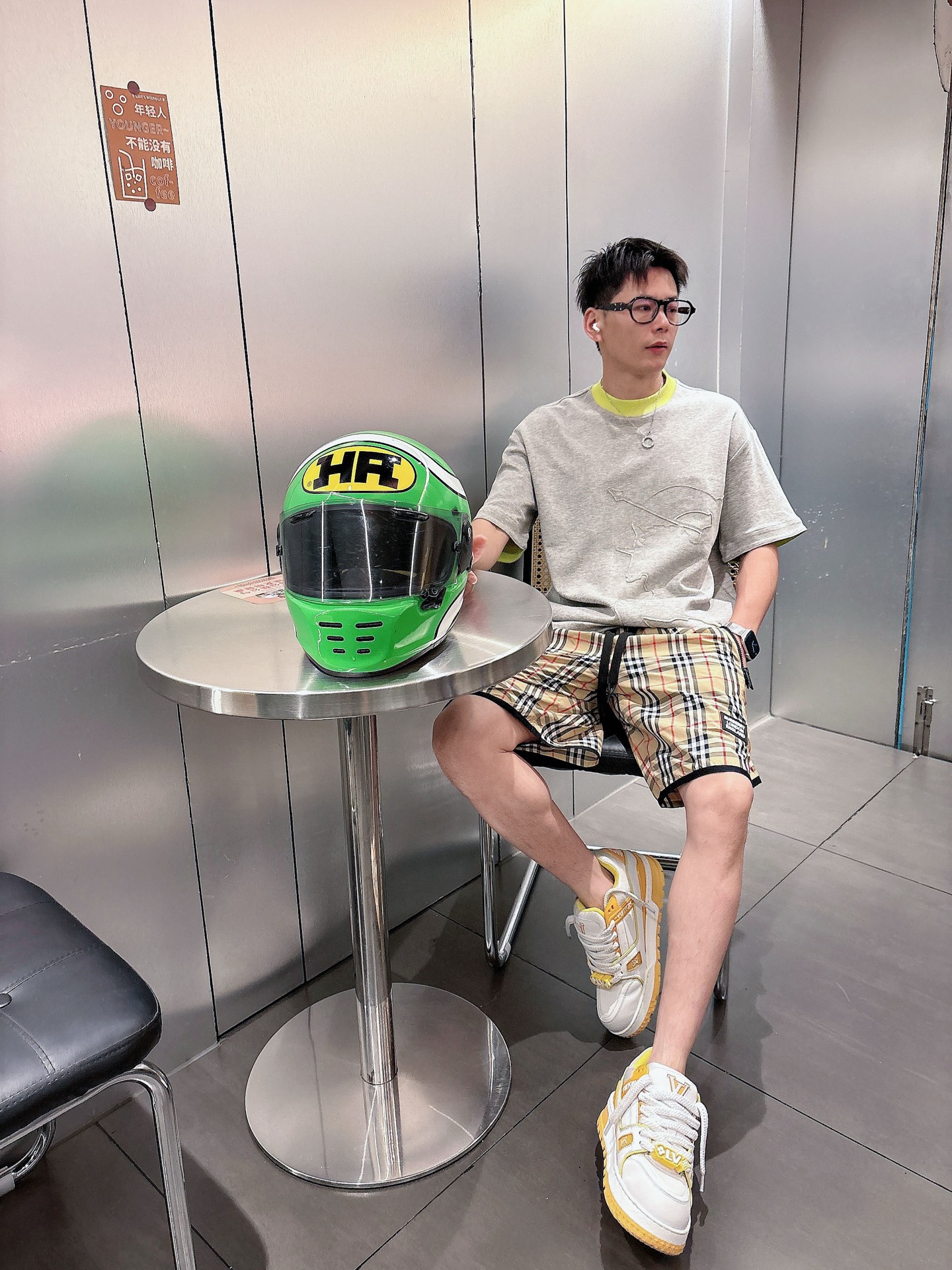 巴宝莉   三标齐全 2026夏季新款男士休闲短裤，高级定制面料透气面料 透气弹力舒适度极高，细节无可挑