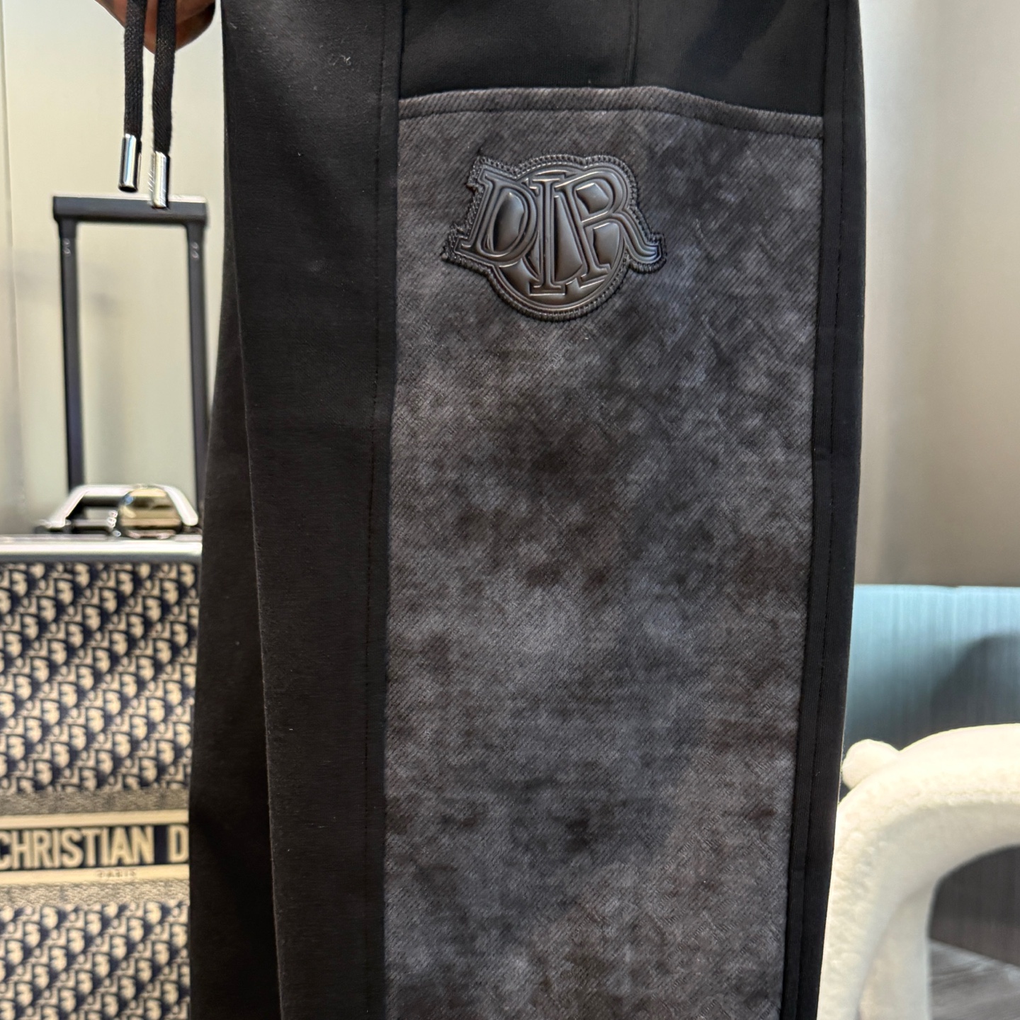 Dior Men's Classic Logo Sweatpants | Autumn/Winter 2025 Collection 8 i1755356425562 1094 0 6