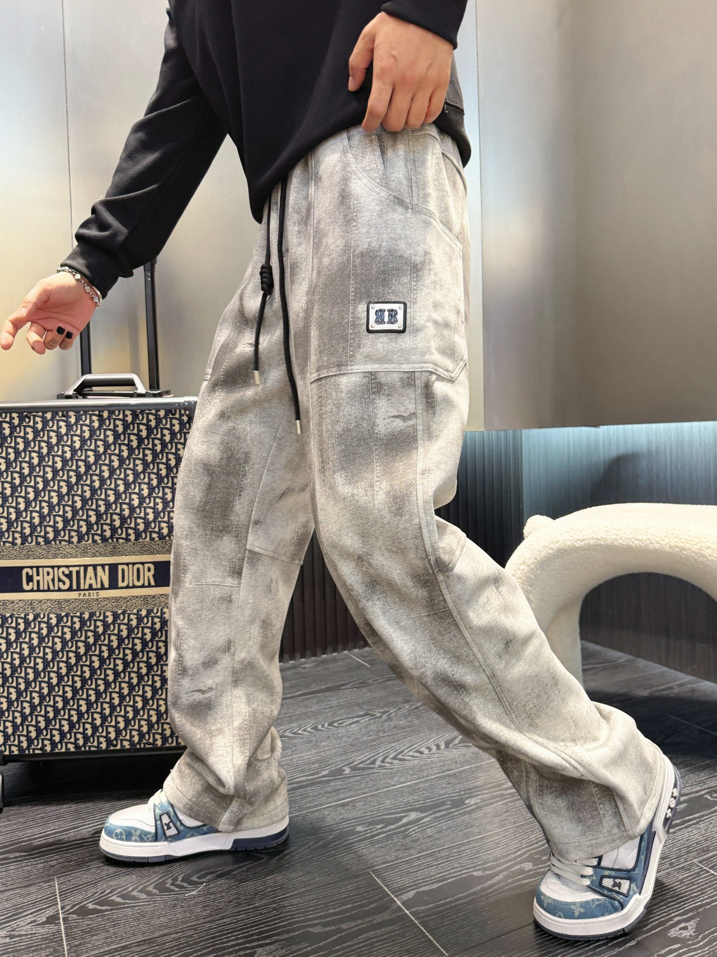 Balenciaga 2025 Fall/Winter Men's Casual Pants with Classic Logo - Comfortable Fit