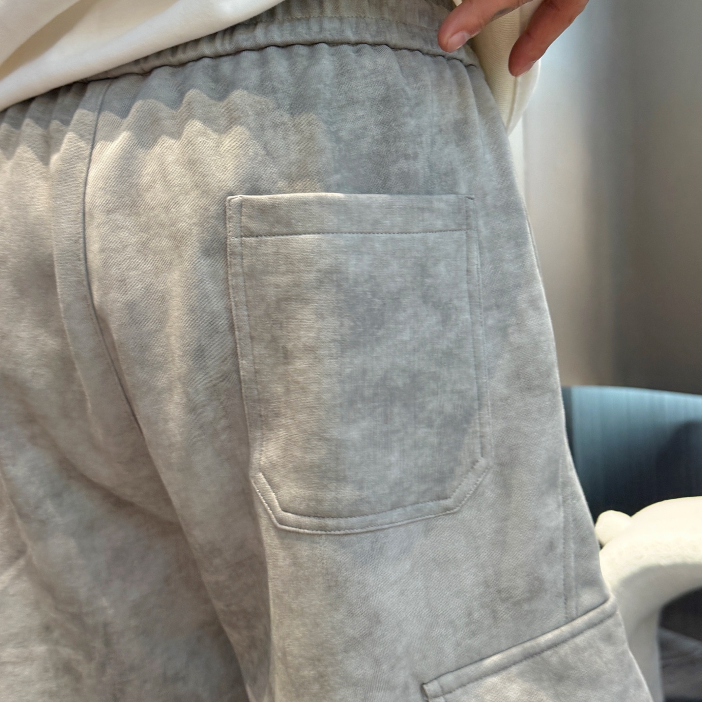 Louis Vuitton Men's 2025 Fall/Winter Classic Logo Casual Pants 10 i1756128784086 9390 0 8