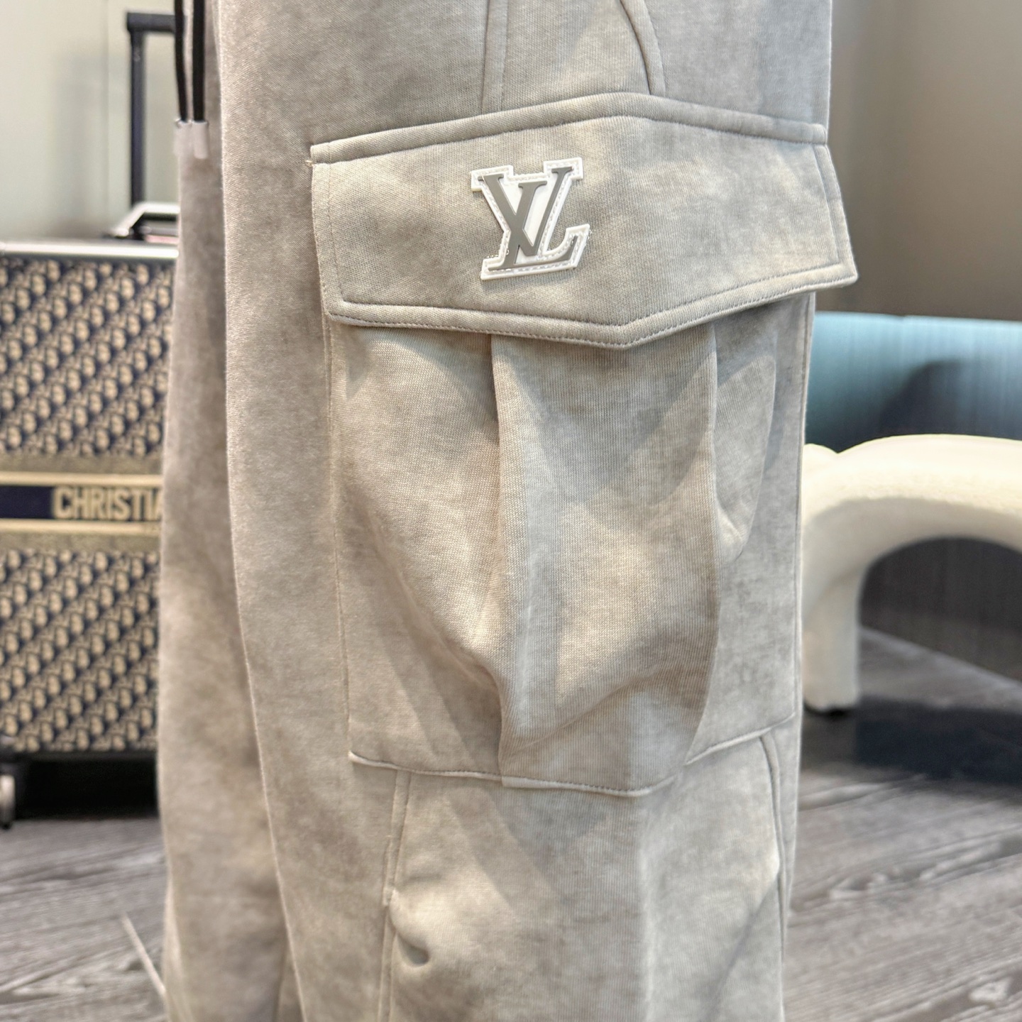 Louis Vuitton Men's 2025 Fall/Winter Classic Logo Casual Pants 8 i1756128784194 8116 0 6