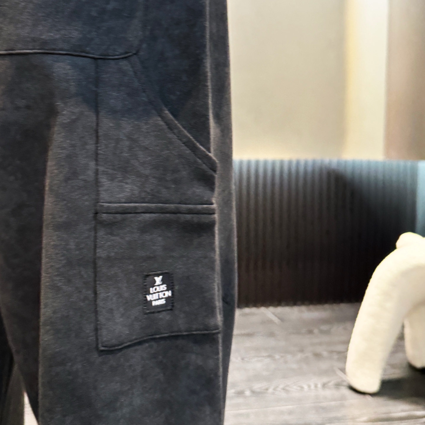 Louis Vuitton Men's 2025 Fall/Winter Logo Casual Pants - Ultimate Comfort 9 i1756128843315 532 0 7