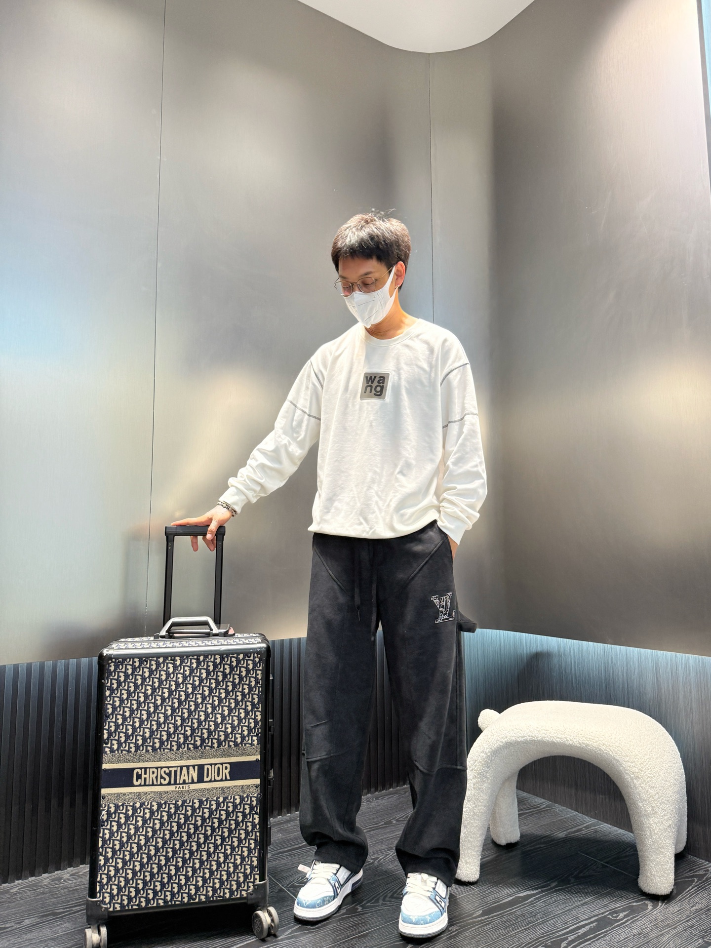 Louis Vuitton Men's 2025 Fall/Winter Logo Casual Pants - Ultimate Comfort 6 i1756128843561 8975 0 4