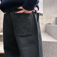 🏊 罗意威 🆕2025秋冬新款休闲裤!官网同步发售。品牌经典LOGO休闲裤 ,定制面料,舒适度极 🏊 罗意威 🆕2025秋冬新款休闲裤!官网同步发售。品牌经典LOGO休闲裤 ,定制面料,舒适度极