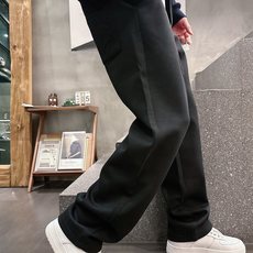 🏊 罗意威 🆕2025秋冬新款休闲裤!官网同步发售。品牌经典LOGO休闲裤 ,定制面料,舒适度极 🏊 罗意威 🆕2025秋冬新款休闲裤!官网同步发售。品牌经典LOGO休闲裤 ,定制面料,舒适度极