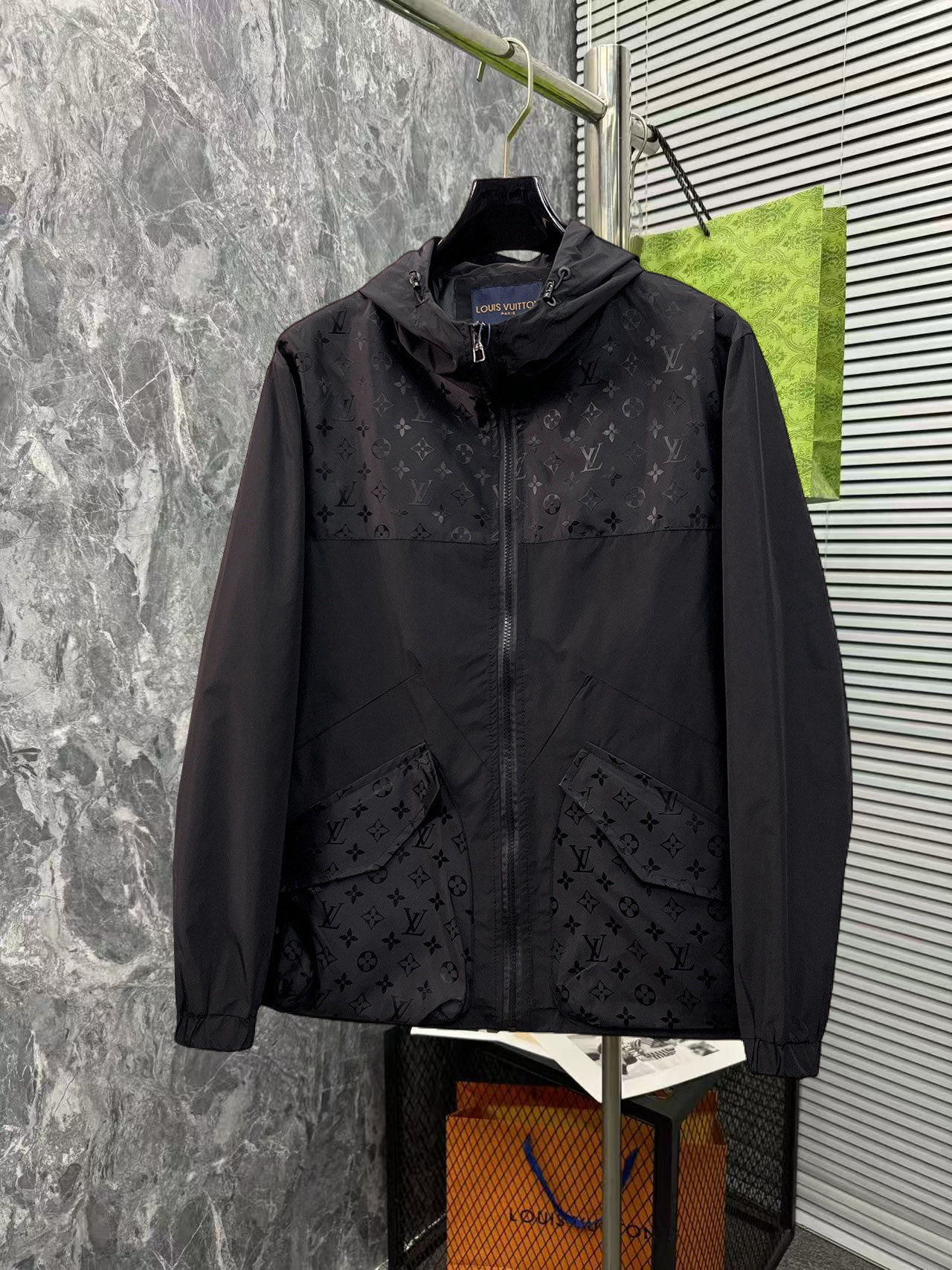 Veste Louis Vuitton Automne-Hiver 2025 pour Homme - Élégance et Confort