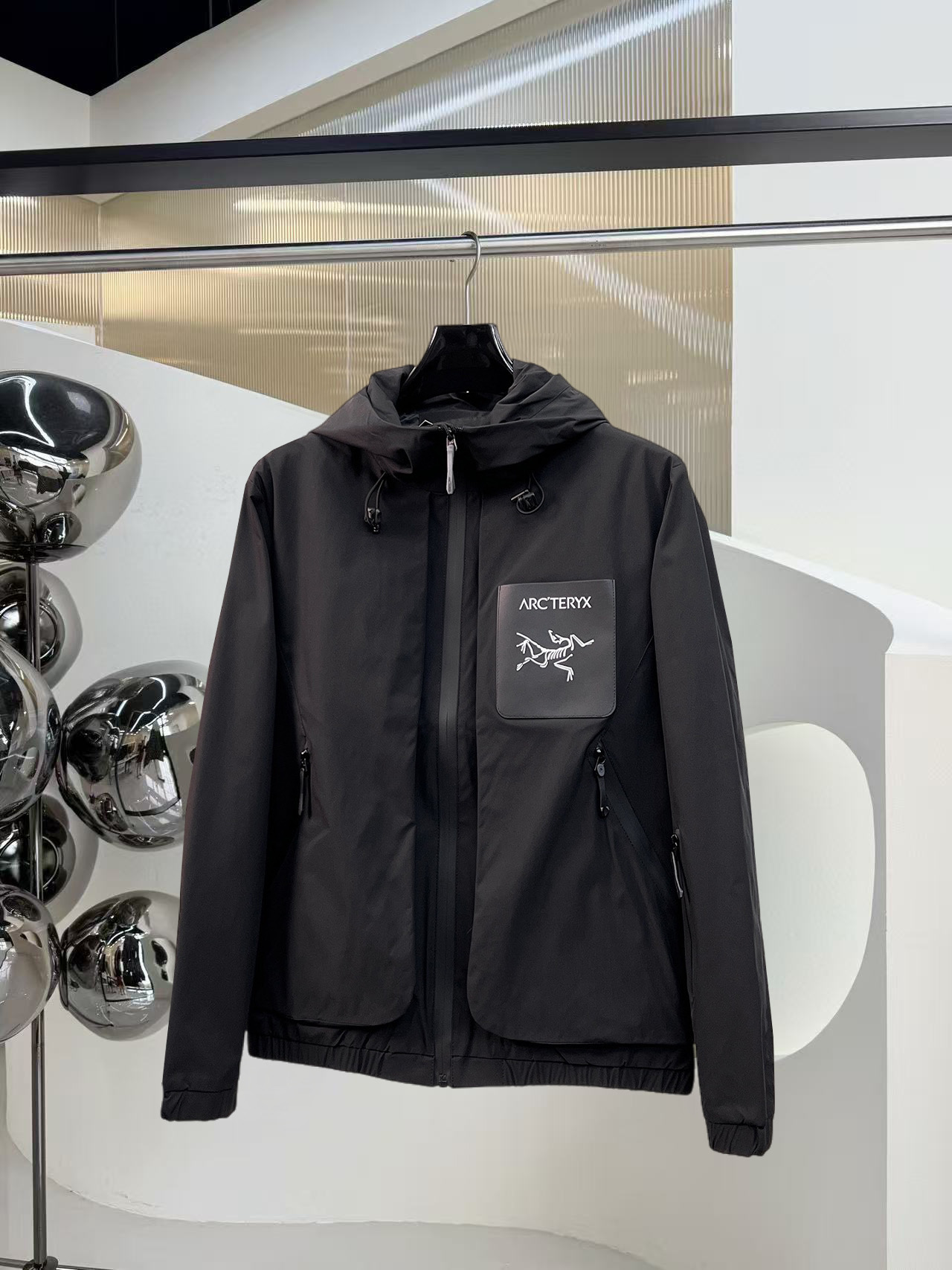 NO:525038,The same style on the official website of Archaeopteryx, complete three standards, and is released in advance. The new men's jacket with autumn and winter 2025 autumn and winter, the original single three standards is complete and high-end version. Customized fabrics for counters, breathable and comfortable, impeccable details, brand elements design concept, reflecting high quality. The feel is delicate and soft, presents casual cut, and the upper body style is superb. Number of sizes M~3XL, arc'teryx, jackets & coats, jackets & coats, alexander wang19860909始祖鸟官网同款,三标齐全,提前发售 2025秋冬新款男士夹克外套, 原单三标齐全高端版本 专柜定制面料 透气舒适度高,细节无可挑剔,品牌元素设计理念,体现高品质.手感细腻柔软 呈现休闲裁剪,上身版型超赞 码数M～3XL,arc'teryx,jackets & coats,jackets & coats,alexander wang,Men's clothing