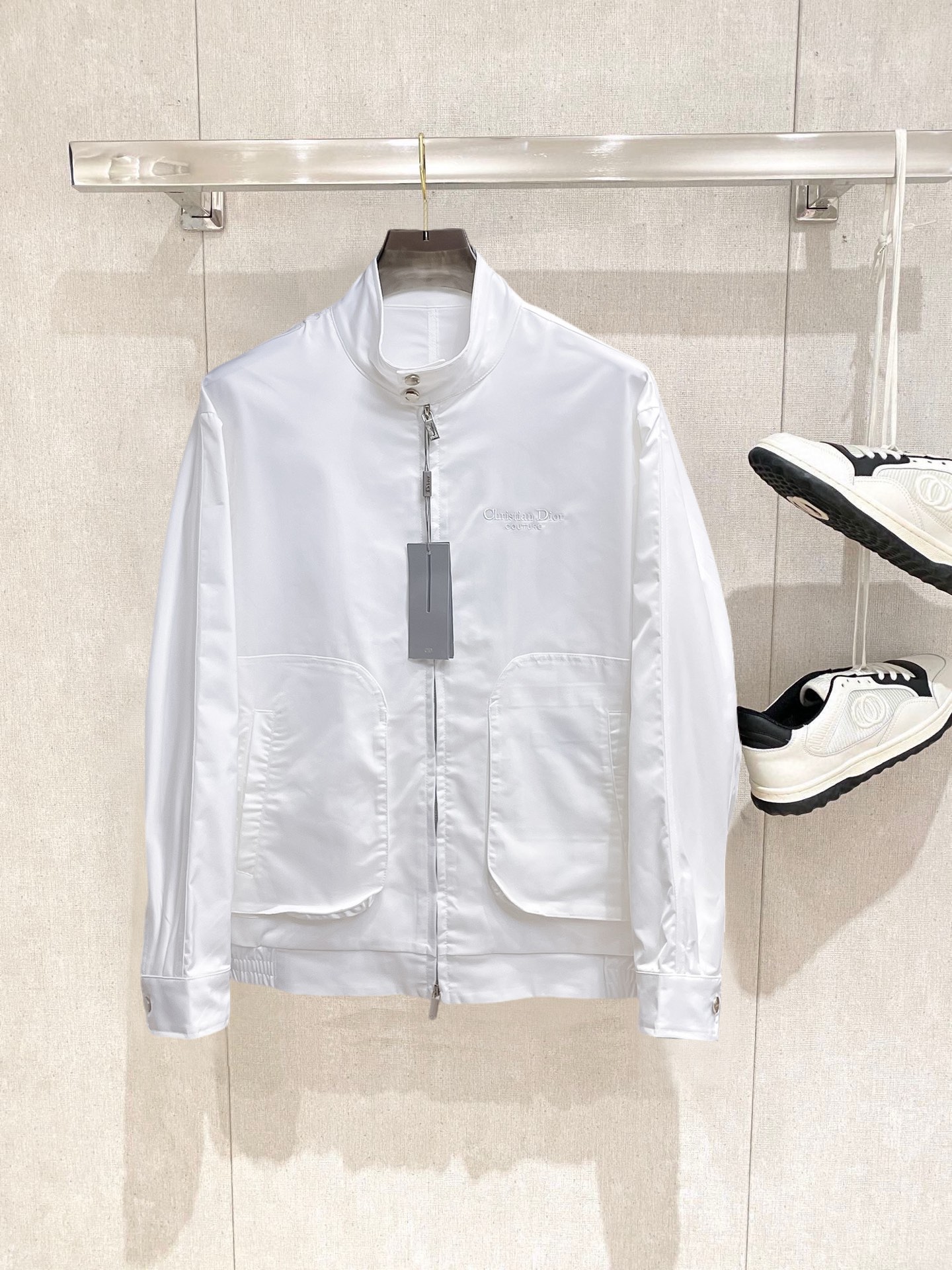 _dlG9sh4F4b5lXS1j_29V3yCW4z8pRTie_-IXcYQ