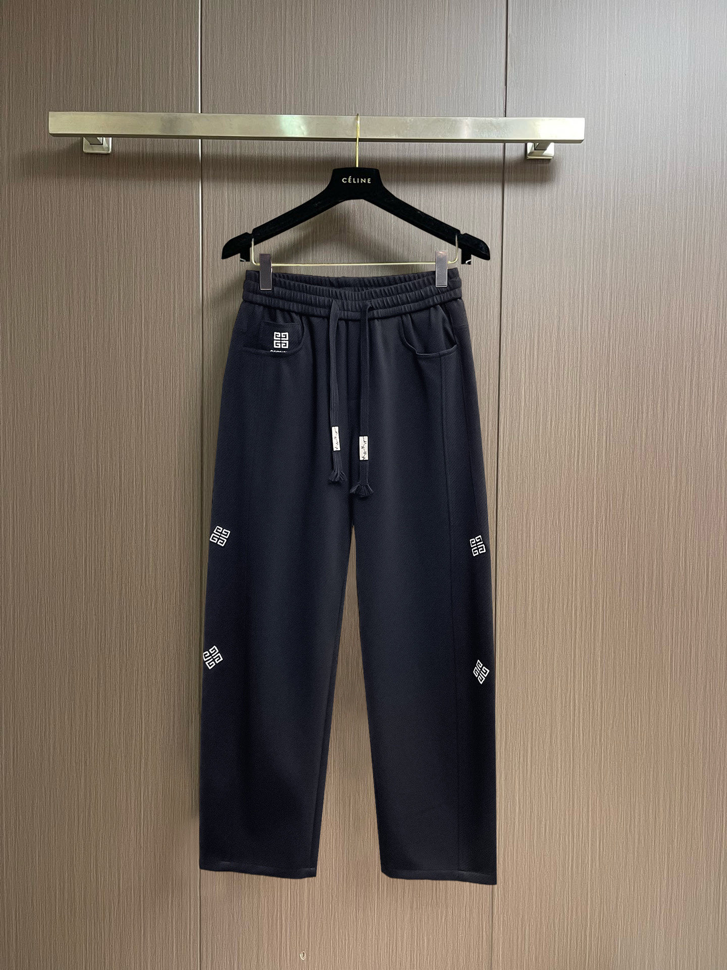 _d-29soD6fYFZwMuLoeJI109RFSuotYwtjmee8Mw