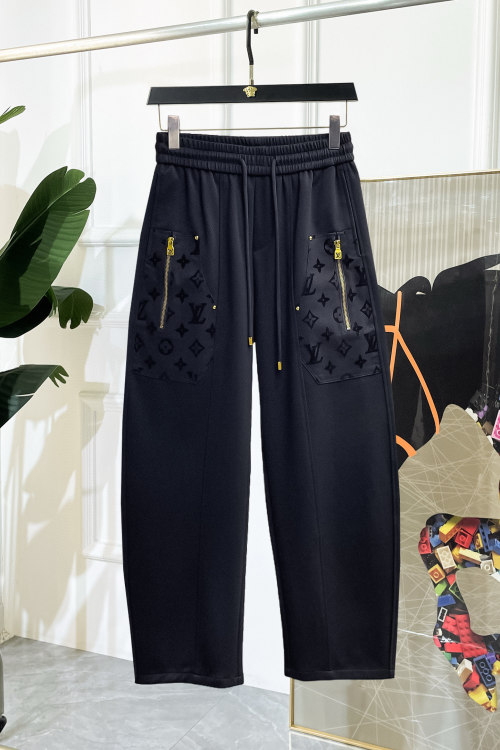 Louis Vuitton 2025 Fall/Winter Black Logo Casual Pants - Ultimate Comfort 2 Louis Vuitton 2025 Fall/Winter Black Logo Casual Pants - Ultimate Comfort