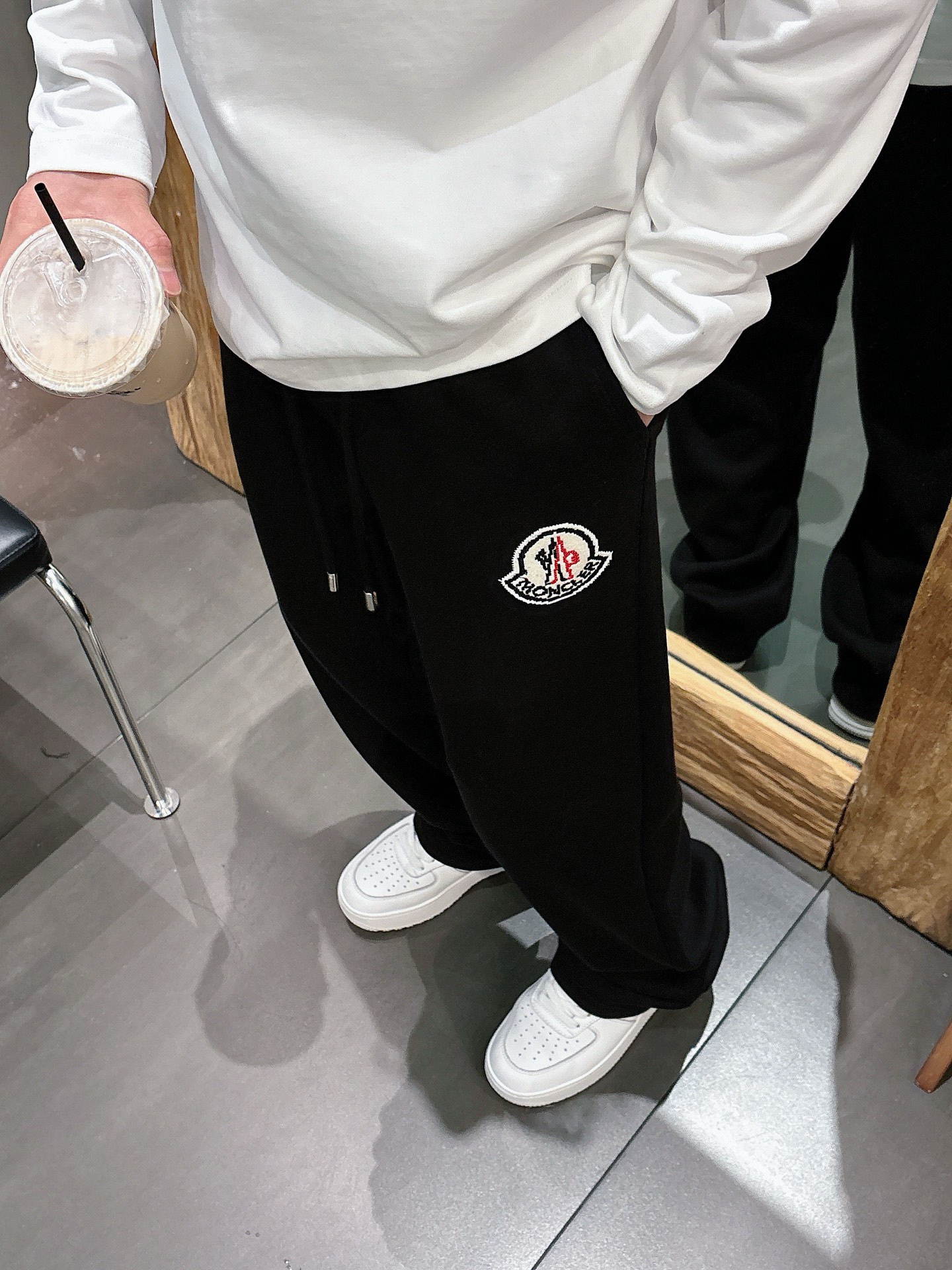 🌾 蒙口 🆕2025秋冬新款休闲裤！官网同步发售。品牌经典LOGO休闲裤 ，定制面料，舒适度极好，手触感