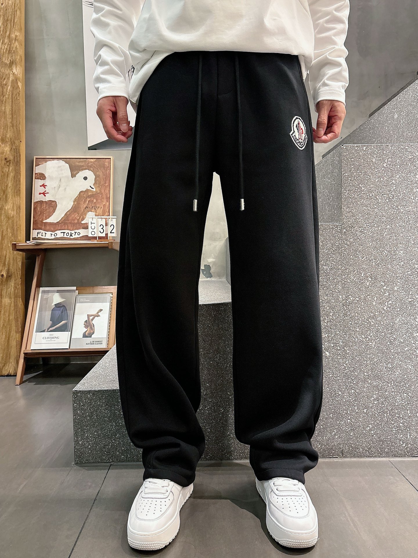 🌾 蒙口 🆕2025秋冬新款休闲裤！官网同步发售。品牌经典LOGO休闲裤 ，定制面料，舒适度极好，手触感