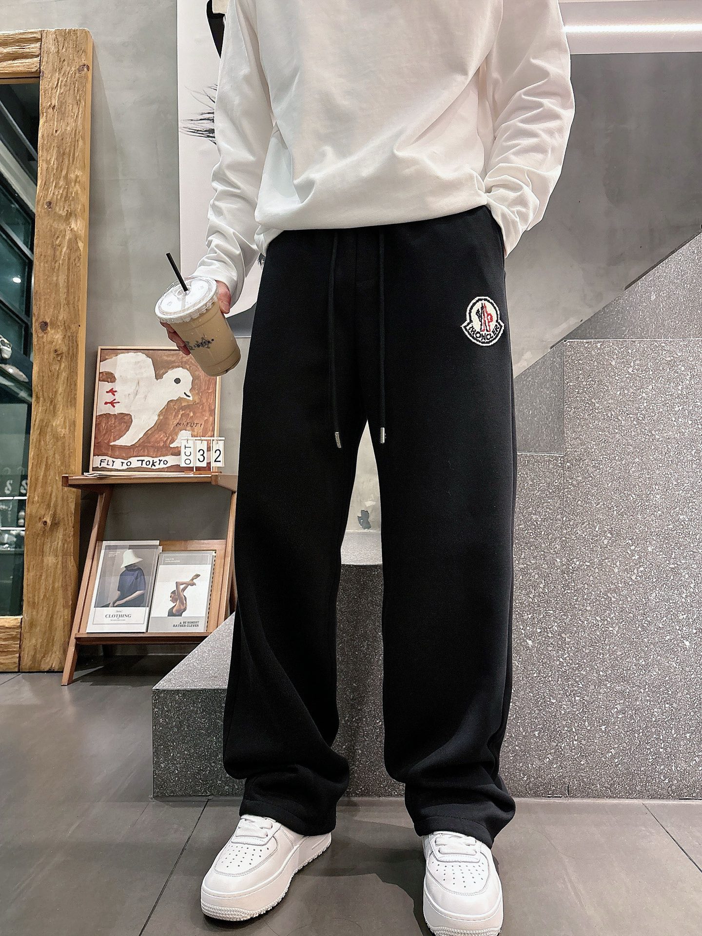 🌾 蒙口 🆕2025秋冬新款休闲裤！官网同步发售。品牌经典LOGO休闲裤 ，定制面料，舒适度极好，手触感