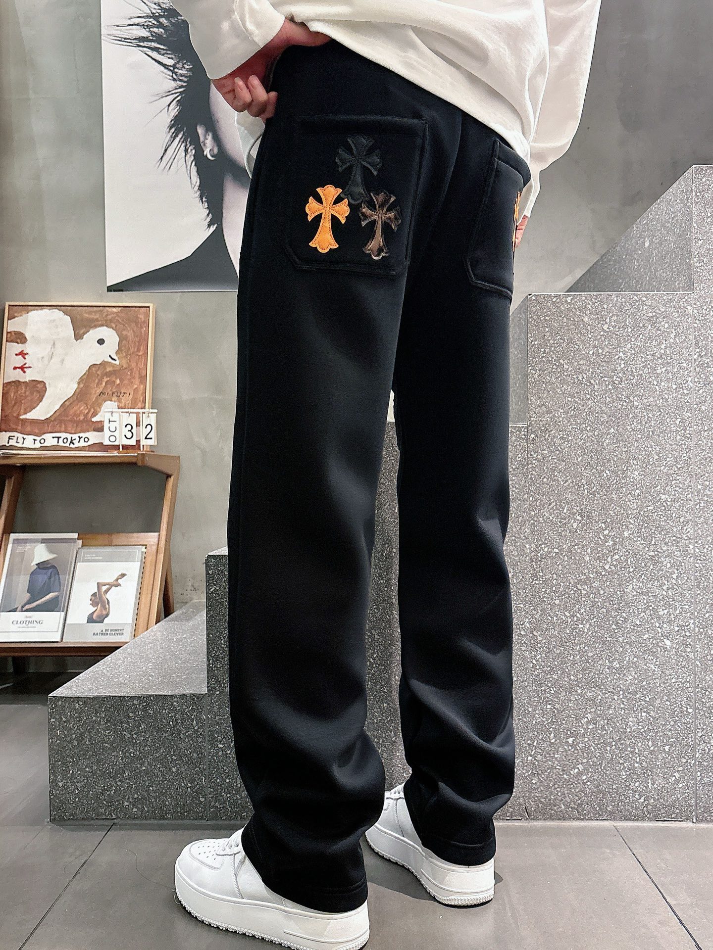 🌾 克罗心 🆕2025秋冬新款休闲裤！官网同步发售。品牌经典LOGO休闲裤 ，定制面料，舒适度极好，手触