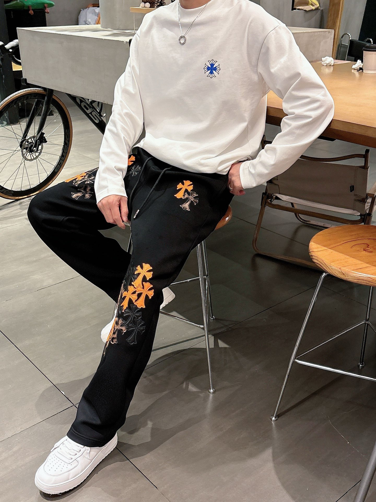 🌾 克罗心 🆕2025秋冬新款休闲裤！官网同步发售。品牌经典LOGO休闲裤 ，定制面料，舒适度极好，手触